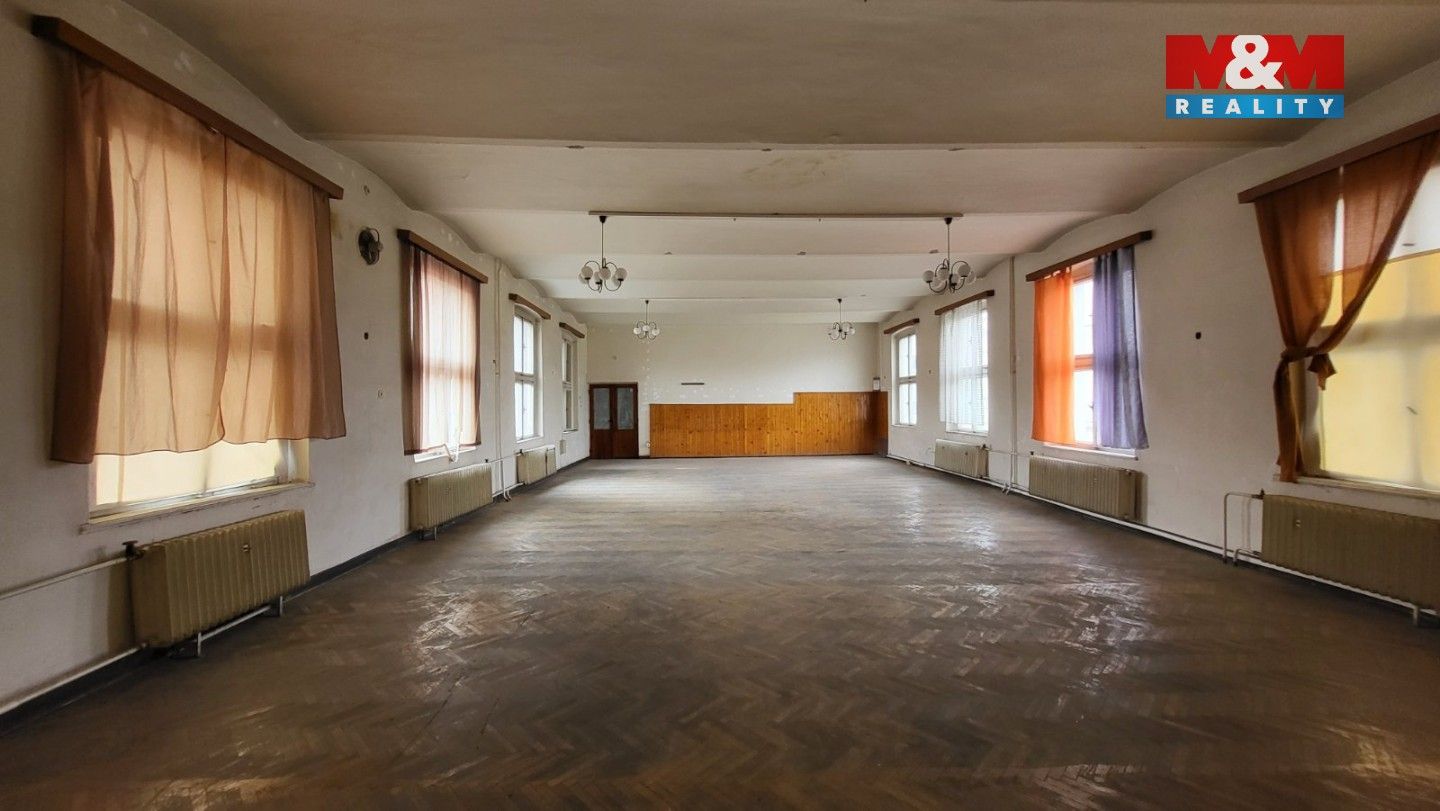 Pronájem komerčního prostoru 140 m² - foto 38