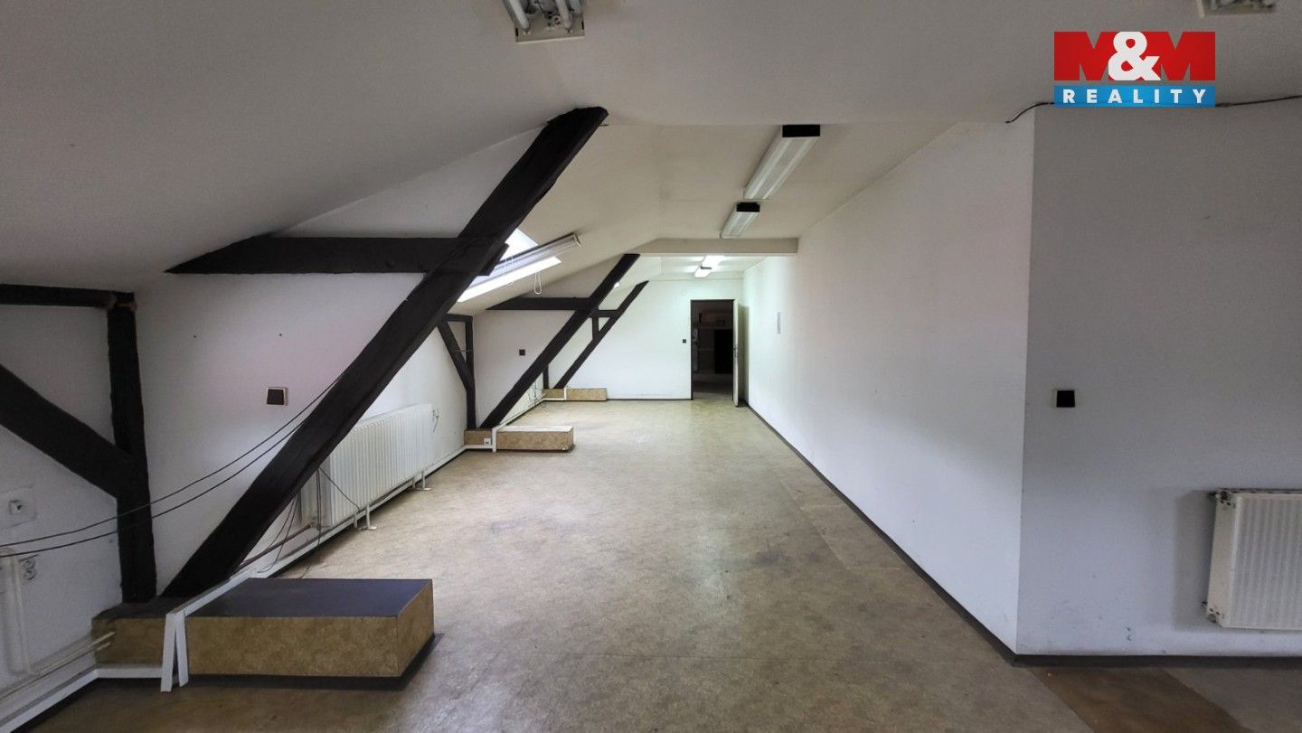 Pronájem komerčního prostoru 140 m² - foto 41
