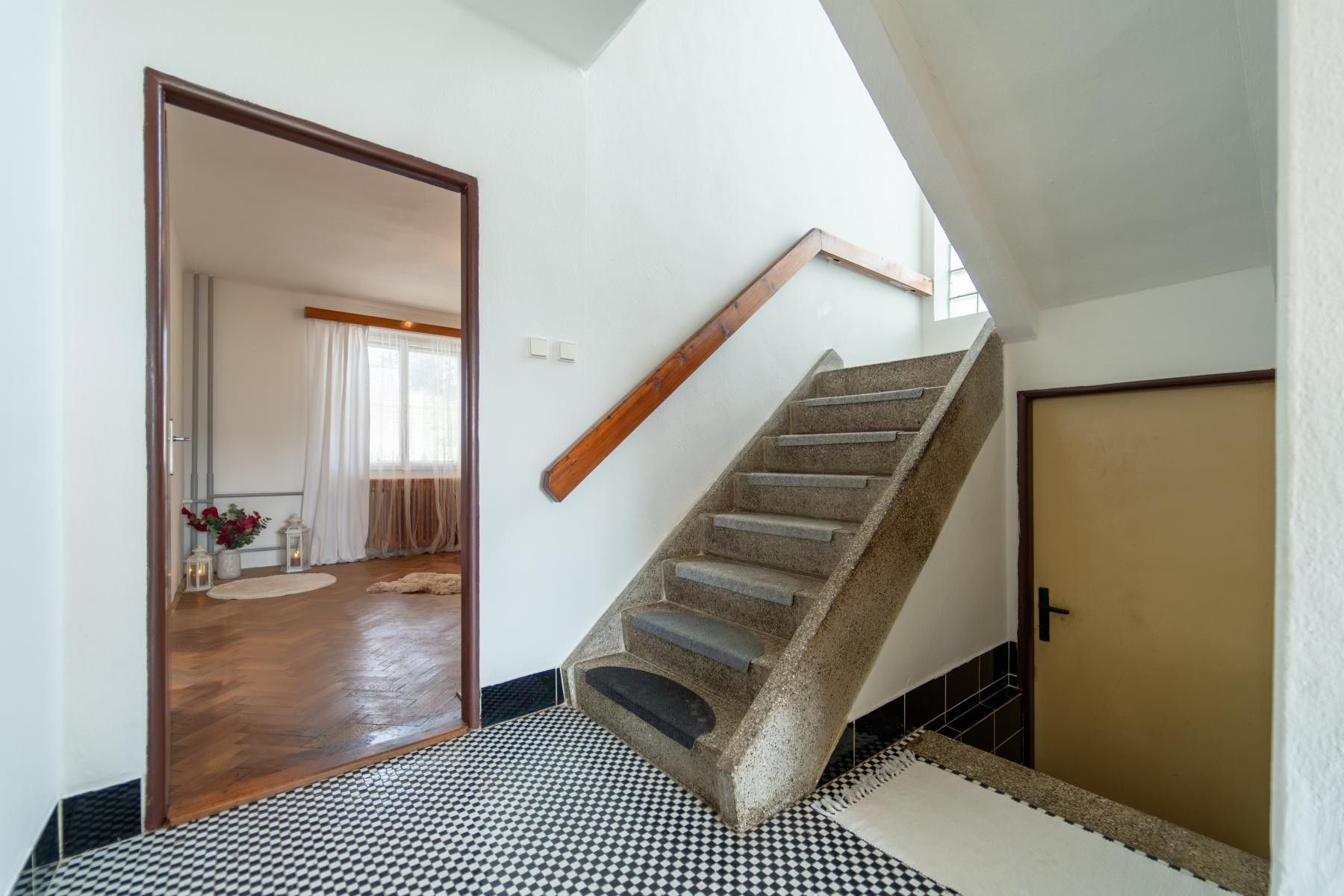 Prodej nemovitosti 160 m² - foto 12