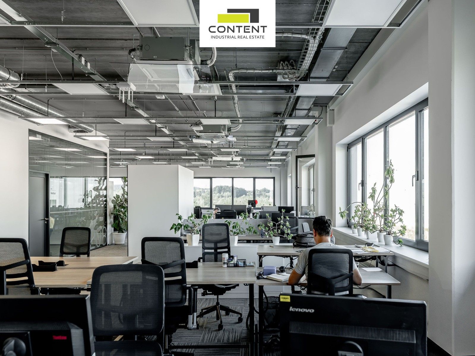 Pronájem komerčního prostoru 10500 m² - foto 15