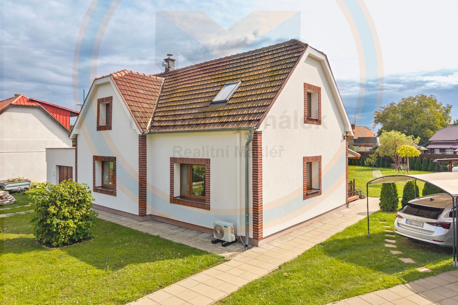 Prodej domu 160 m² - foto 1