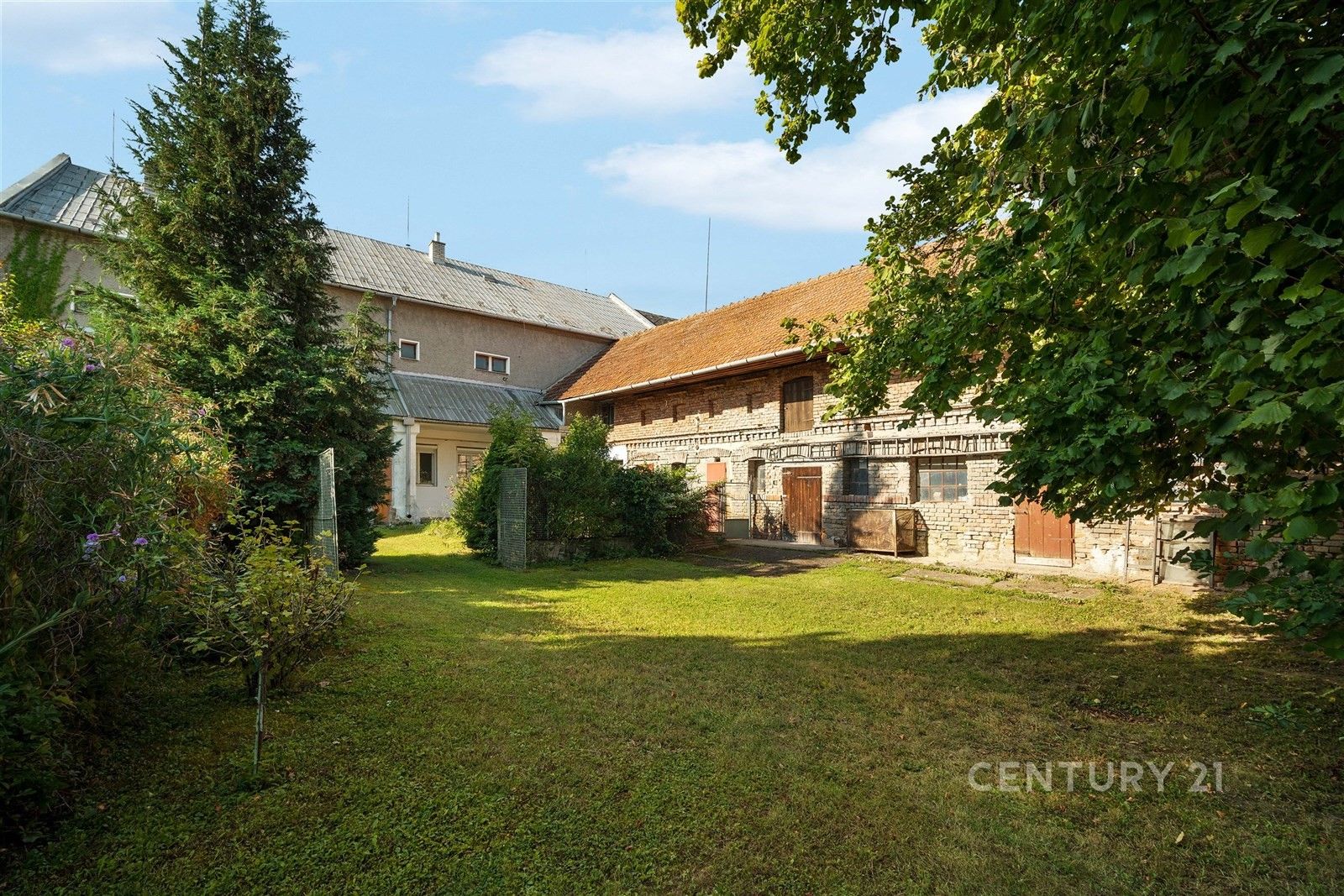 Prodej domu 320 m² - foto 1