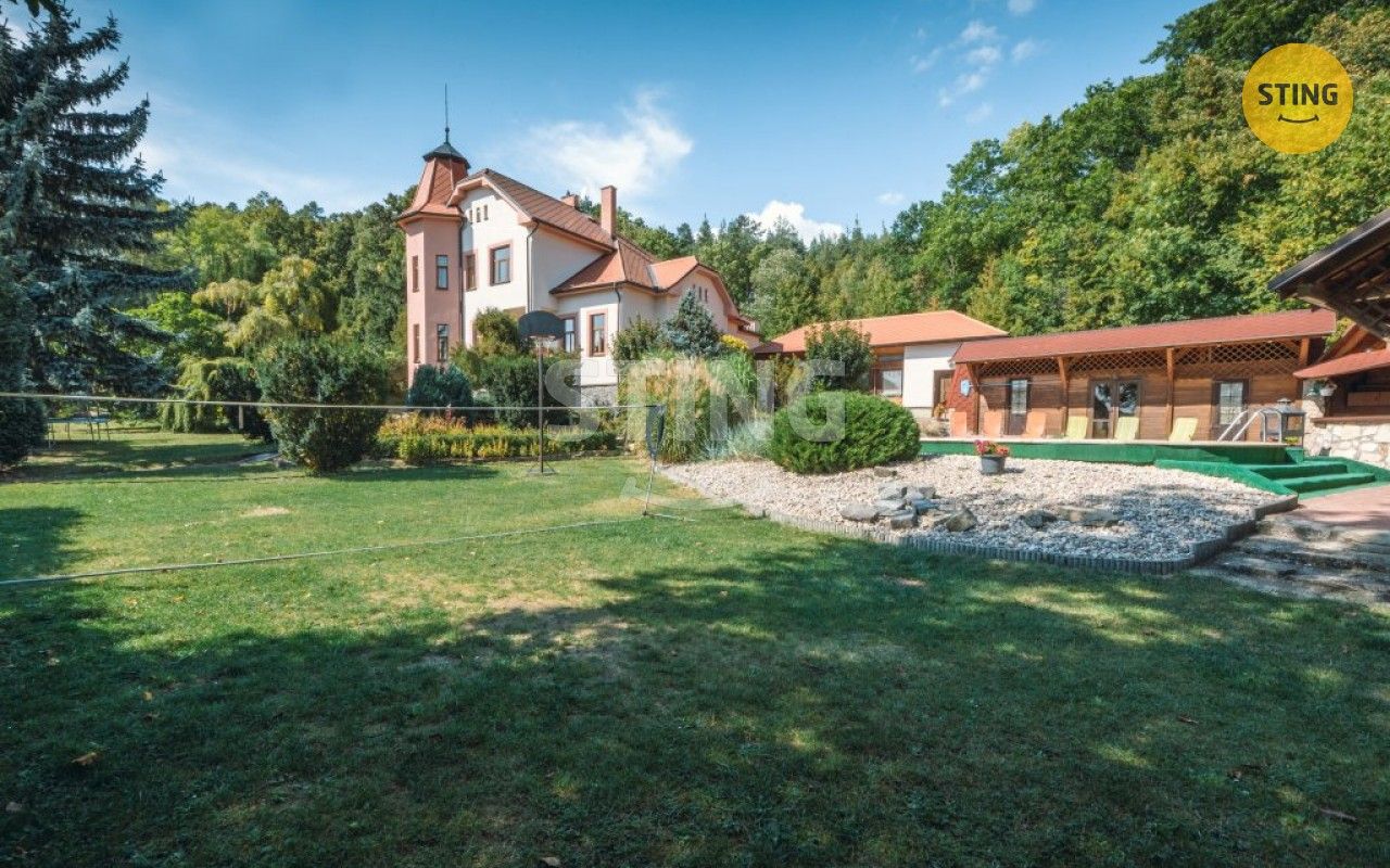 Prodej domu 500 m² - foto 2