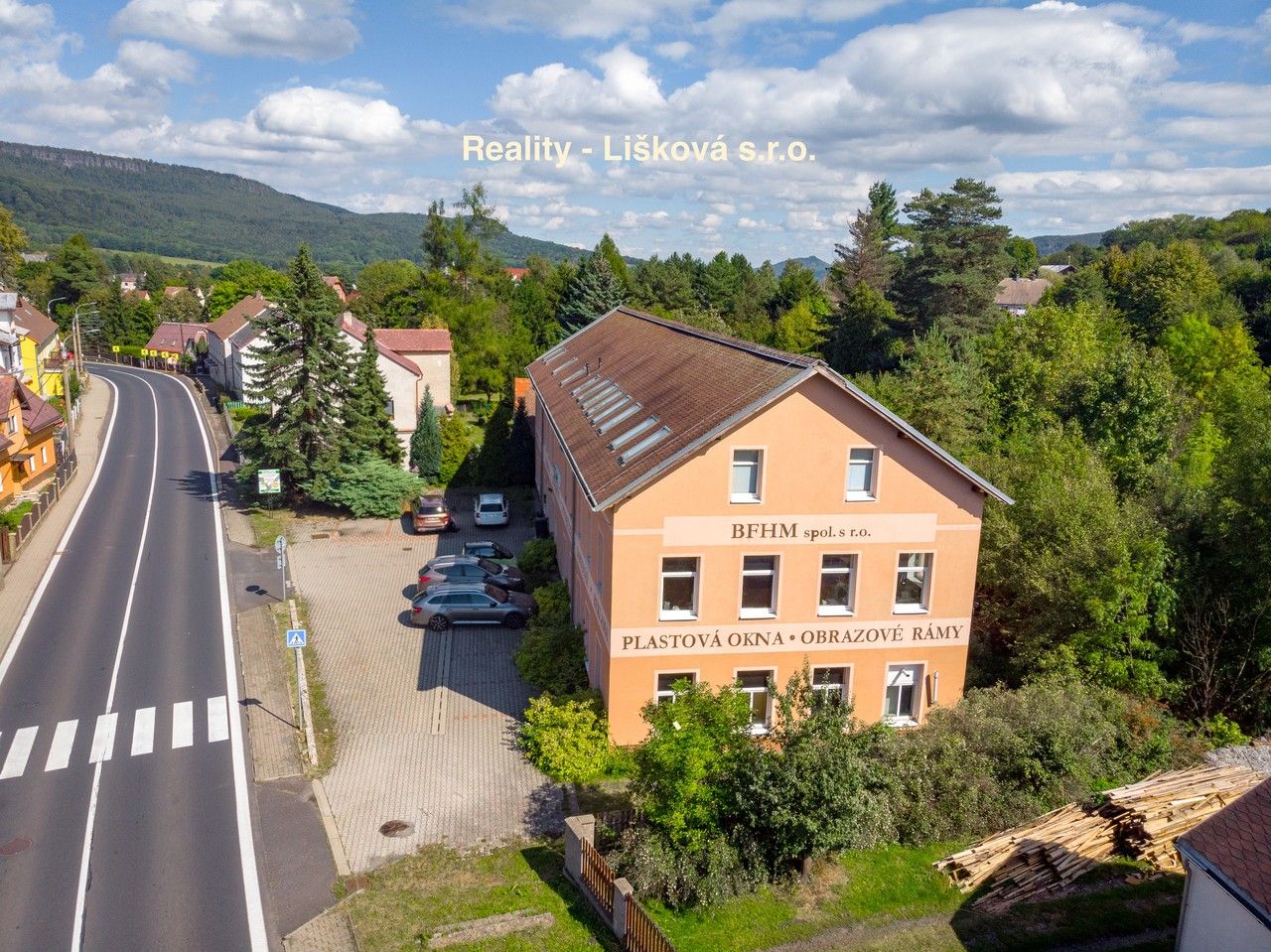 Pronájem komerčního prostoru 261 m² - foto 3