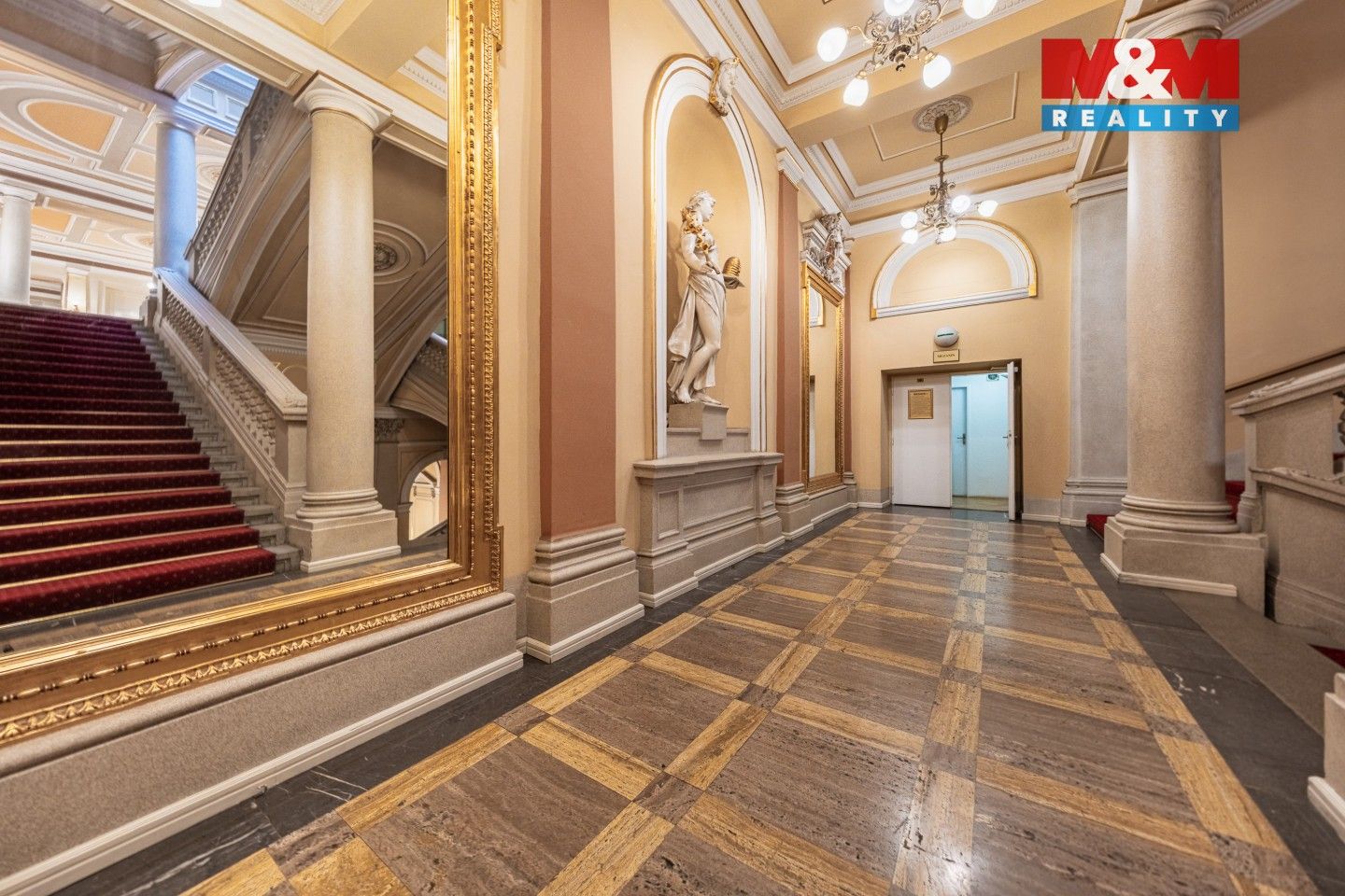 Pronájem komerčního prostoru 74 m² - foto 16