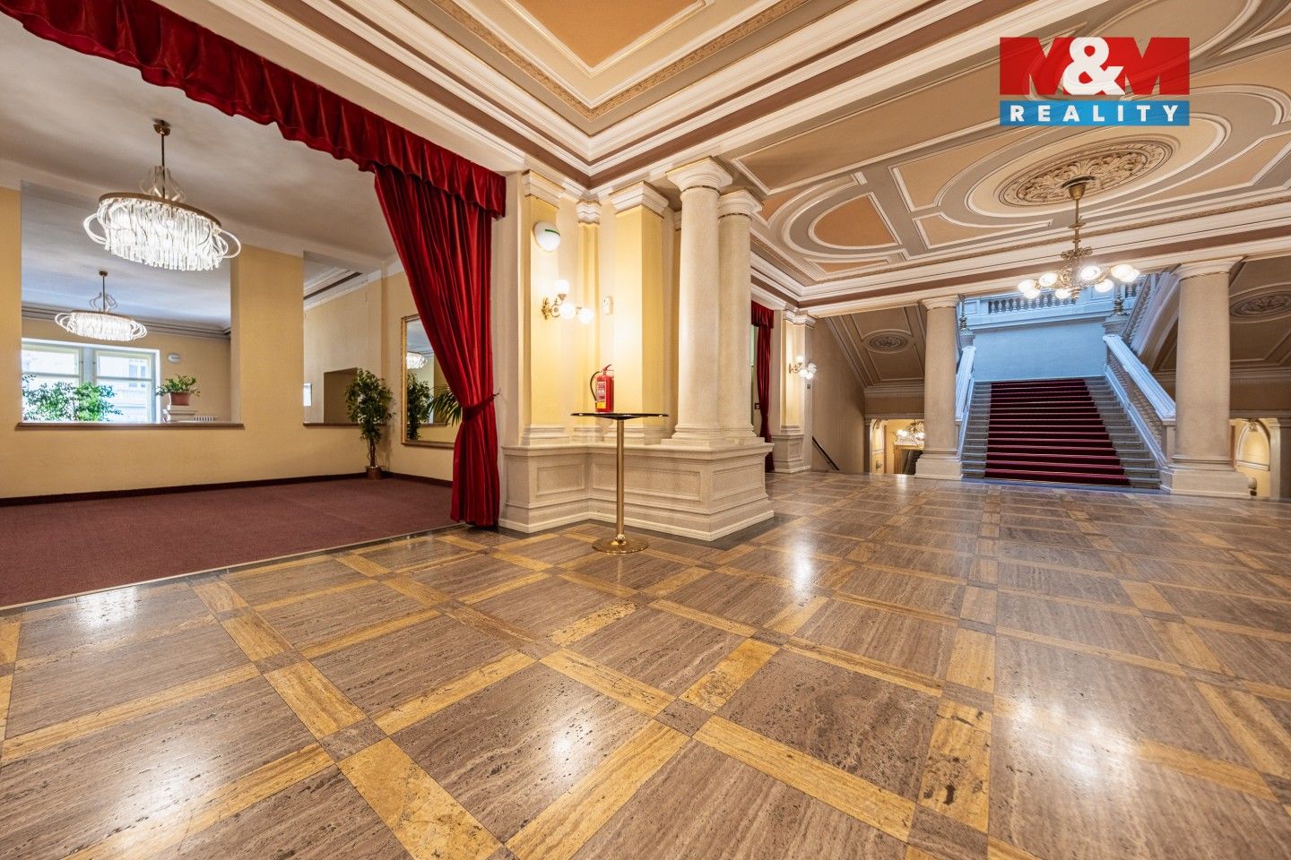 Pronájem komerčního prostoru 74 m² - foto 17