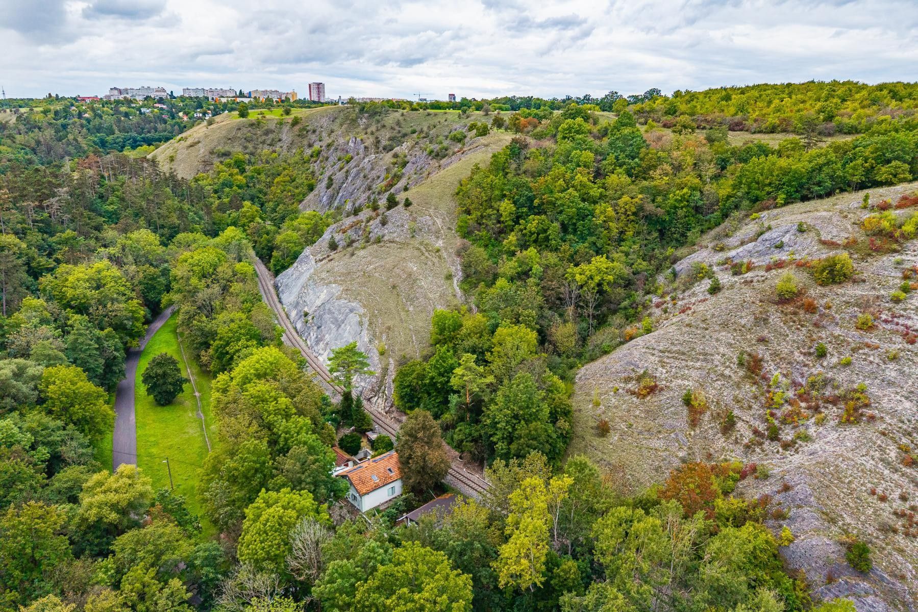 Prodej domu 120 m² - foto 2