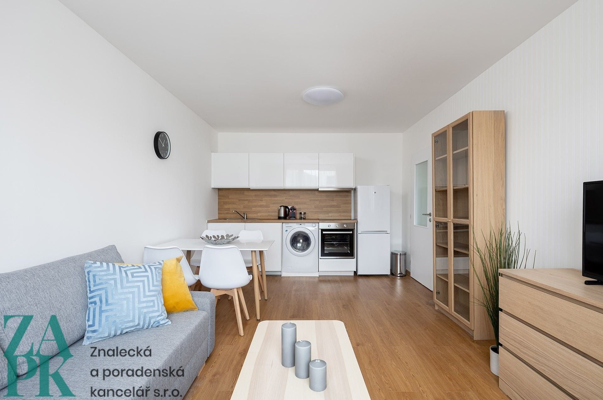 Pronájem bytu 2+kk 44 m² - foto 3