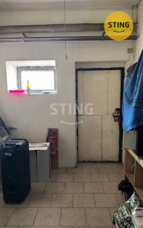 Prodej komerčního prostoru 1400 m² - foto 38