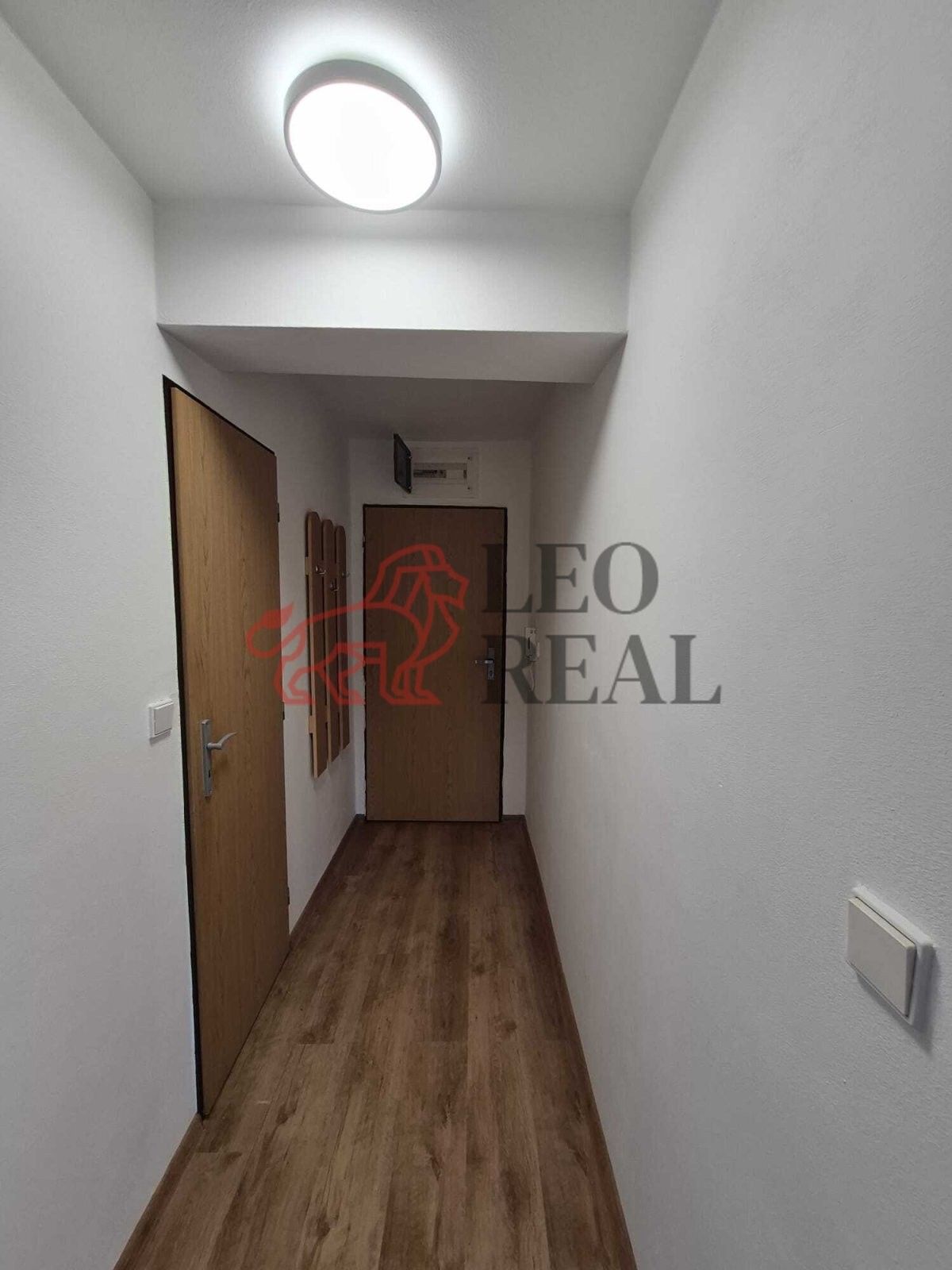 Pronájem bytu 2+1 78 m² - foto 12