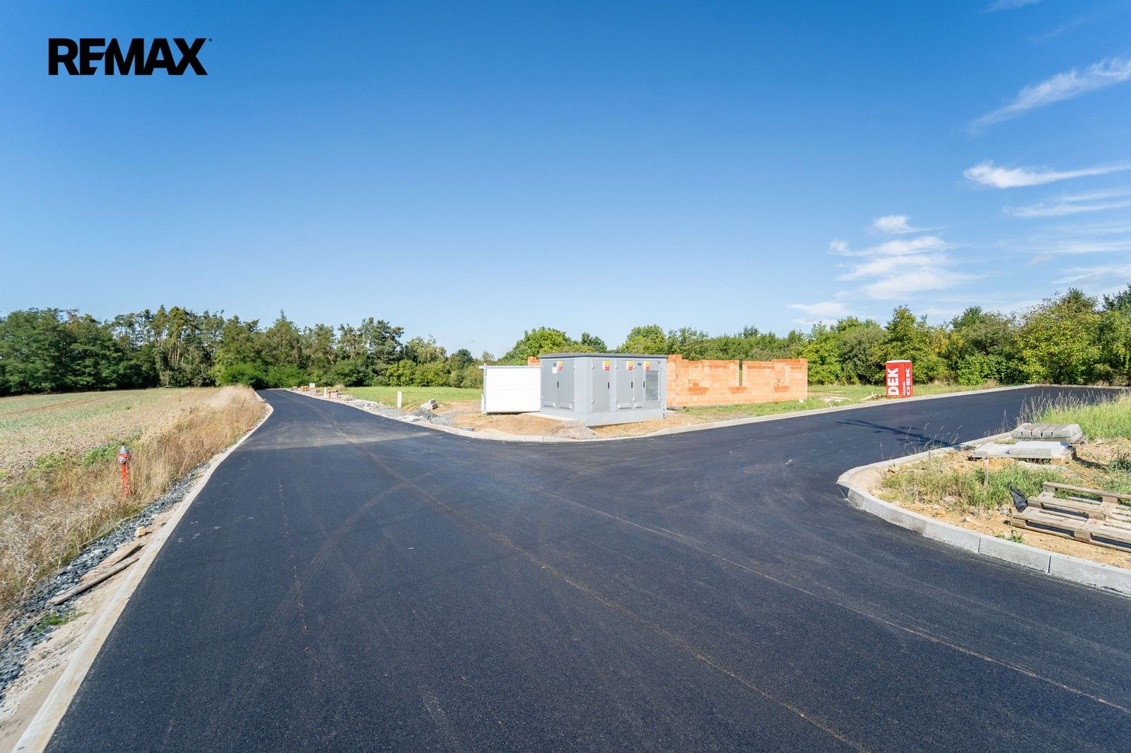 Prodej pozemku 879 m² - foto 5