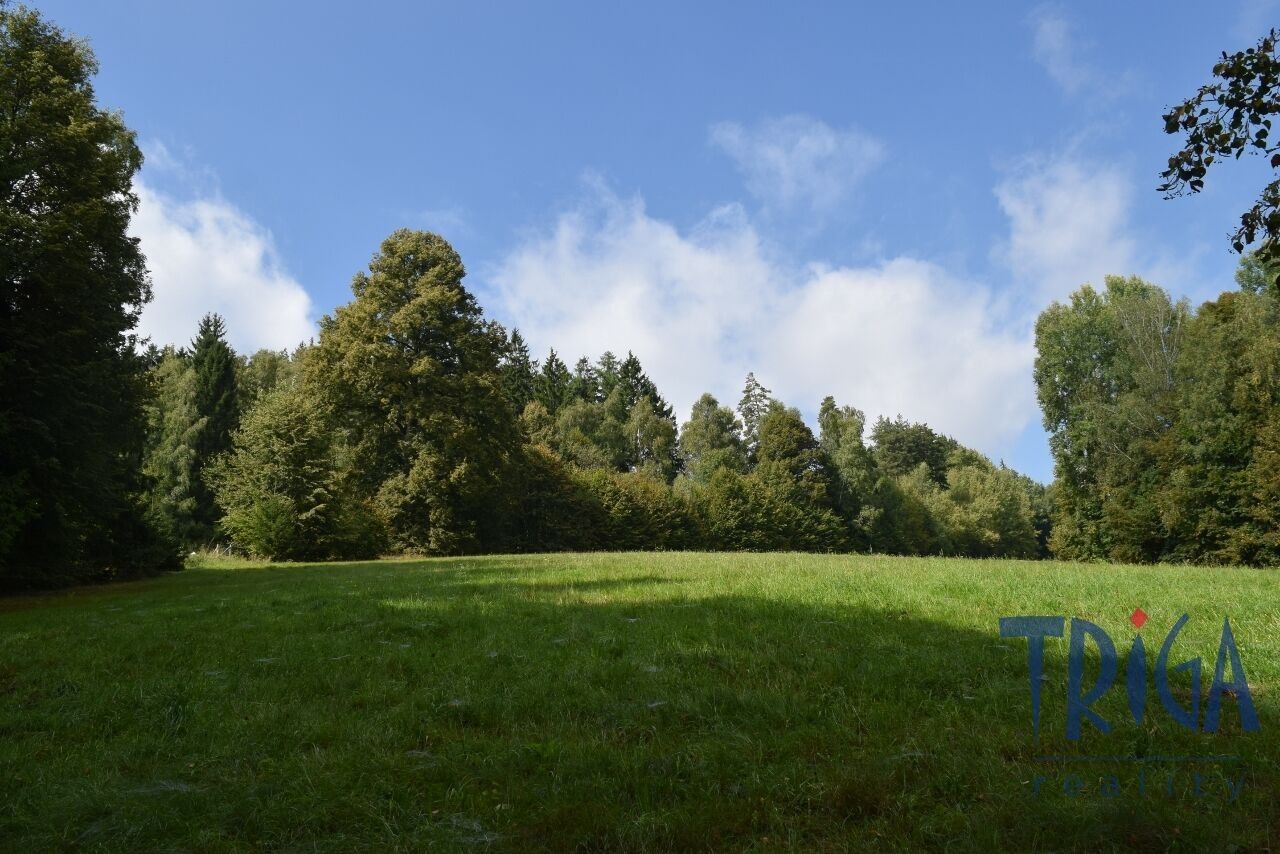 Prodej nemovitosti 13052 m² - foto 1