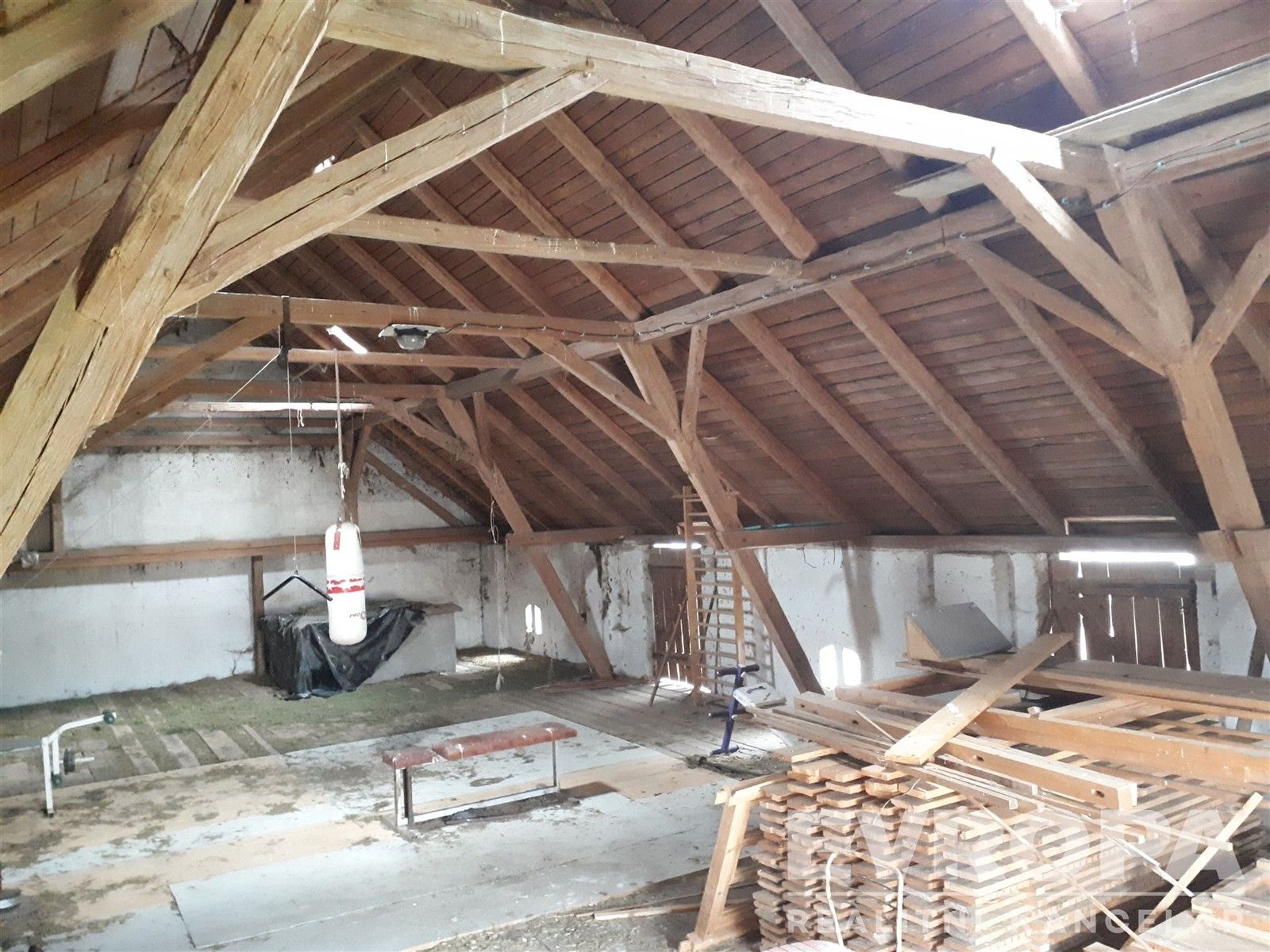 Prodej nemovitosti 109 m² - foto 9
