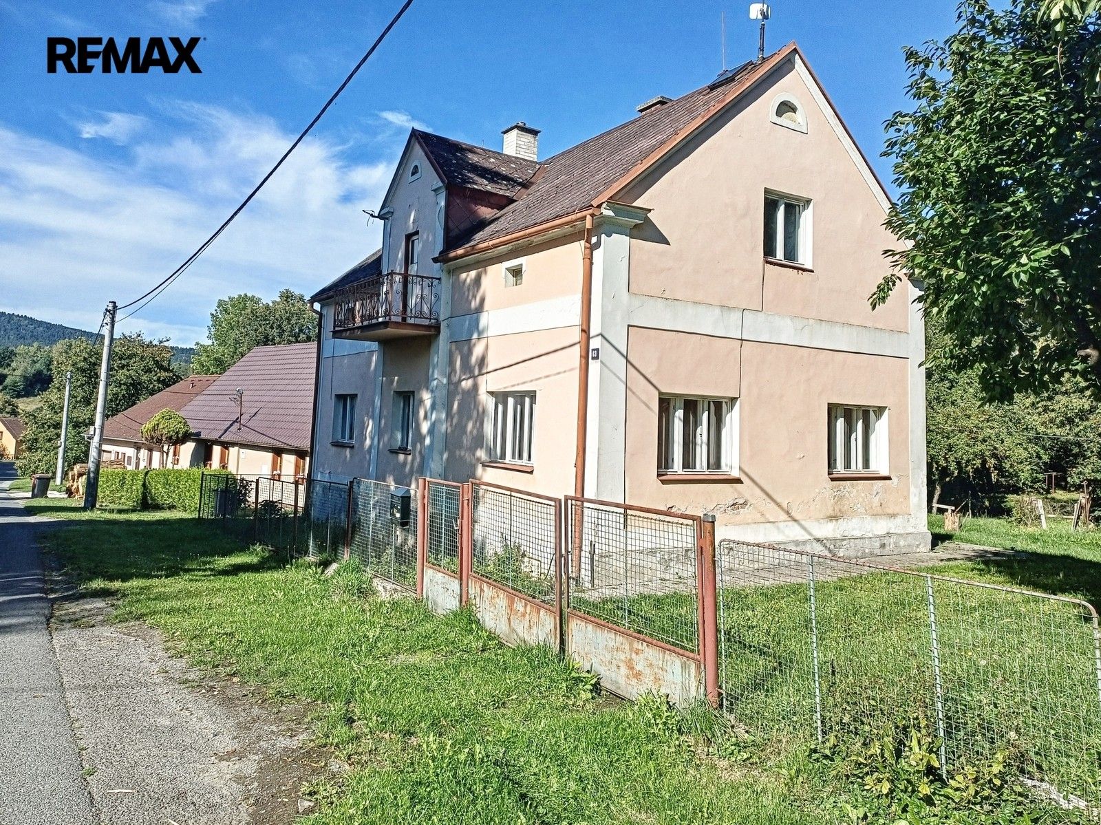 Prodej domu 200 m² - foto 1