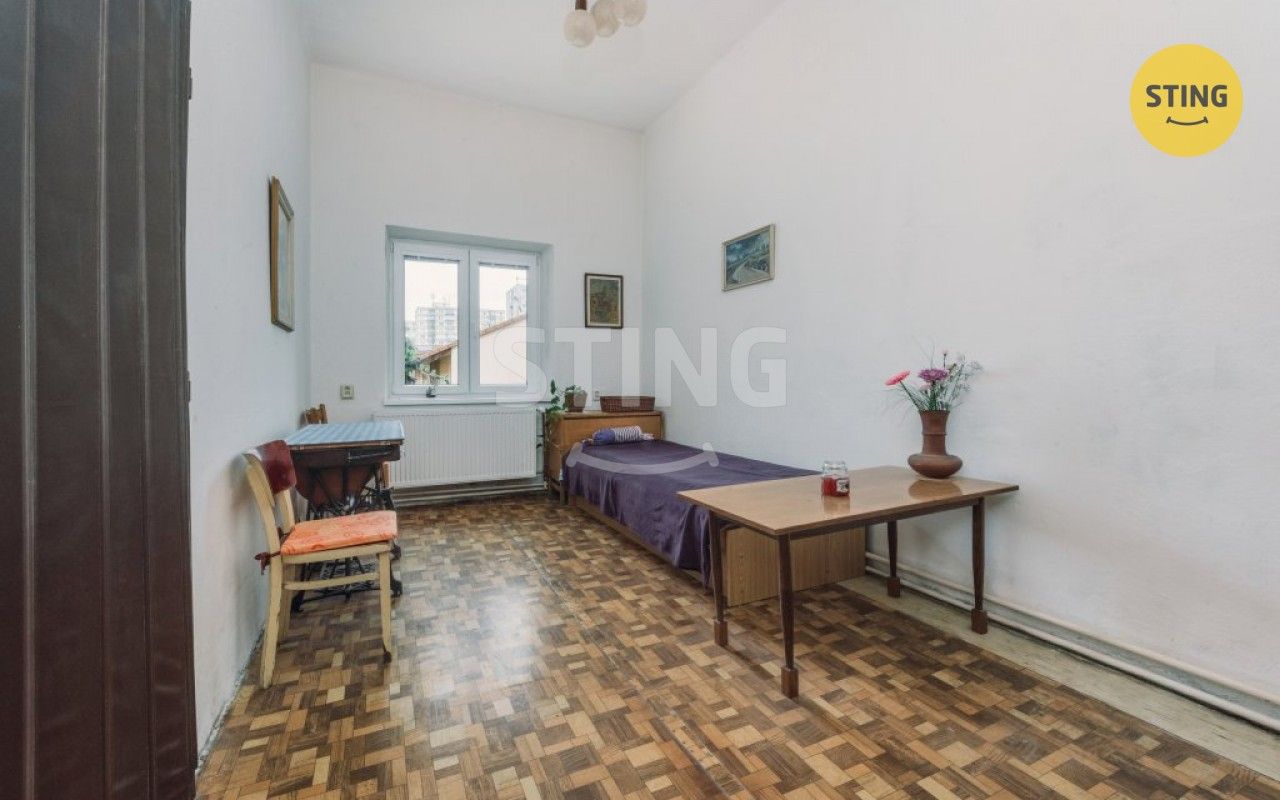Prodej nemovitosti 300 m² - foto 26