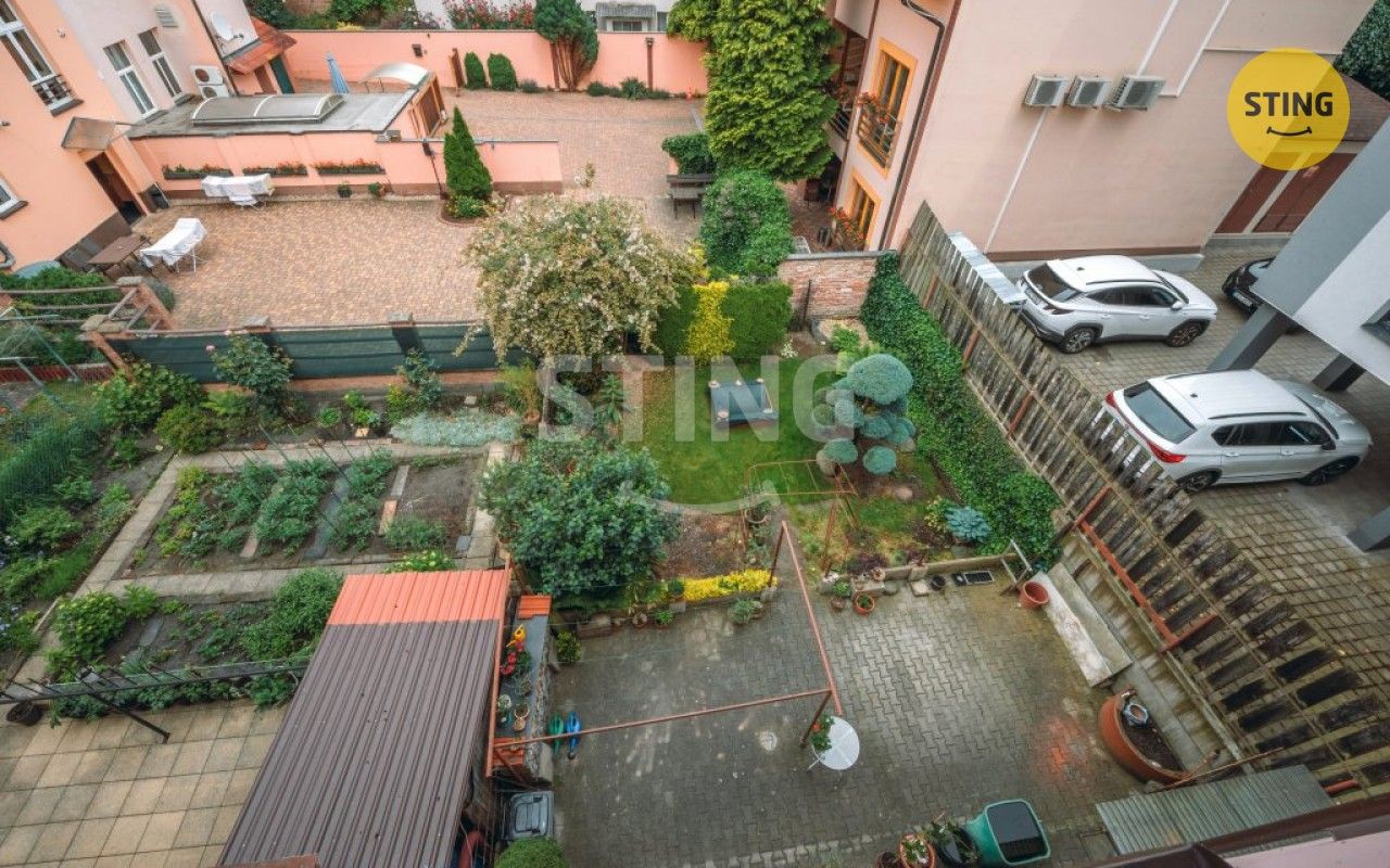 Prodej nemovitosti 300 m² - foto 32