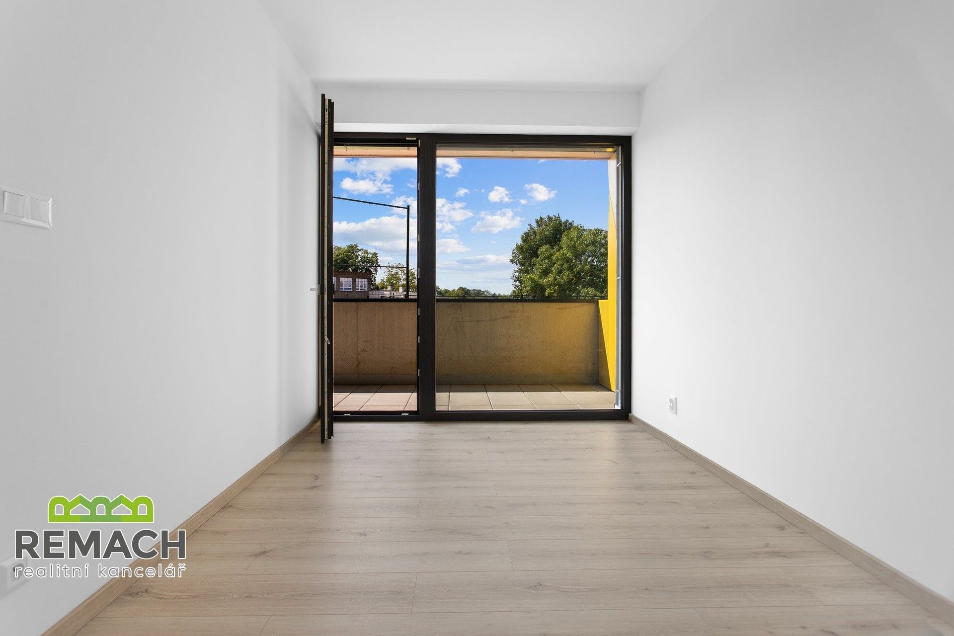 Pronájem bytu 2+kk 60 m² - foto 5