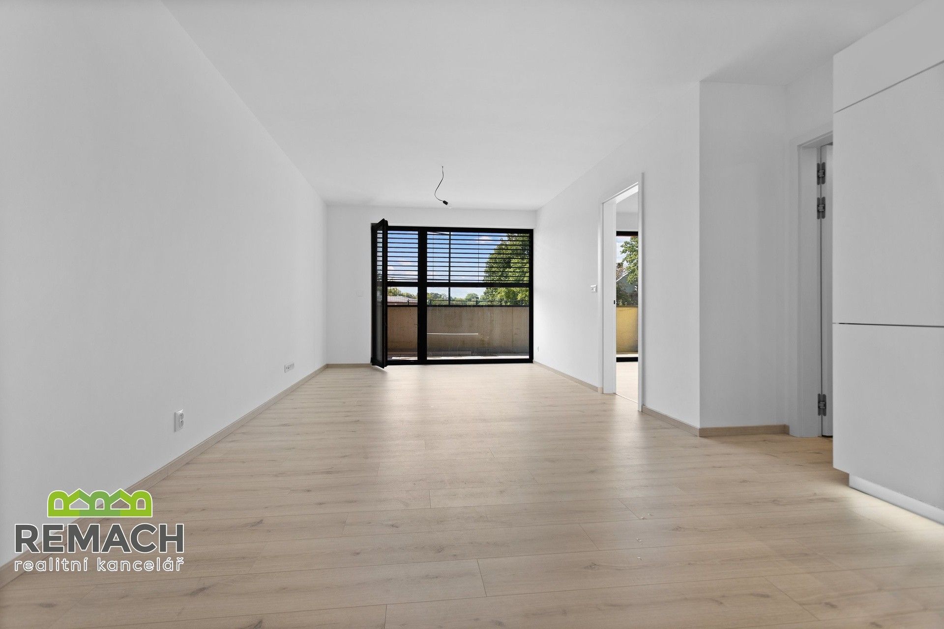 Pronájem bytu 2+kk 60 m² - foto 8