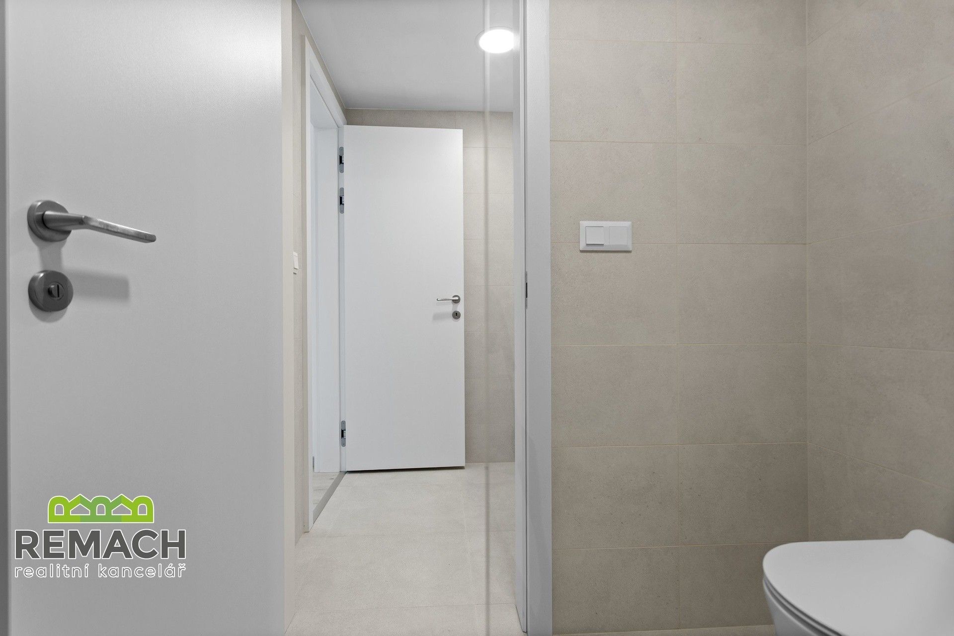 Pronájem bytu 2+kk 60 m² - foto 10