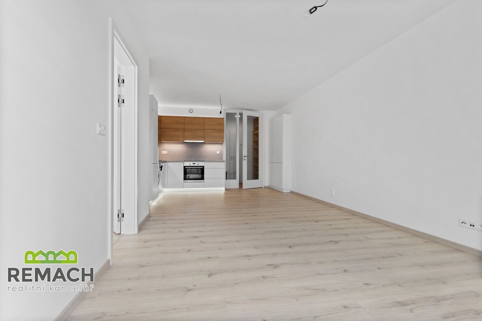 Pronájem bytu 2+kk 60 m² - foto 18