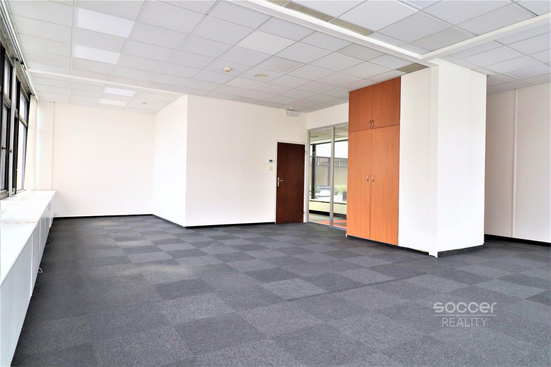 Pronájem komerčního prostoru 66 m² - foto 2