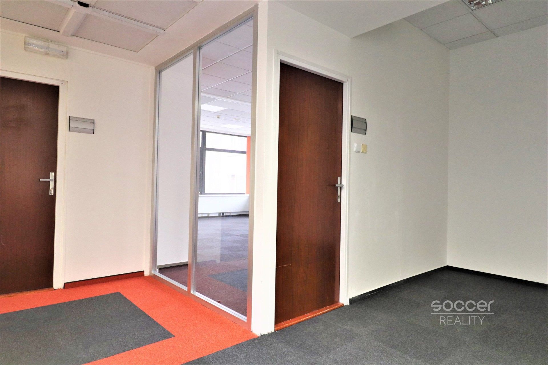 Pronájem komerčního prostoru 66 m² - foto 7