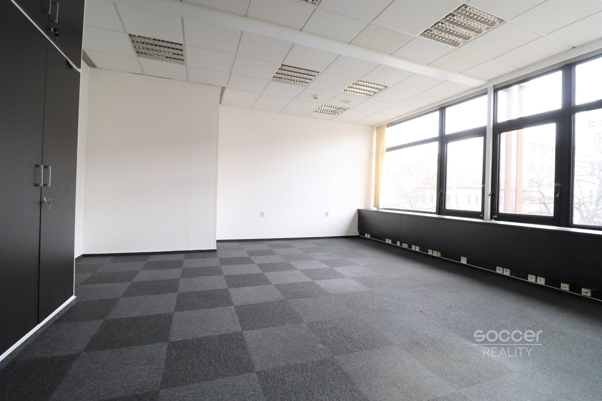 Pronájem komerčního prostoru 33 m² - foto 2