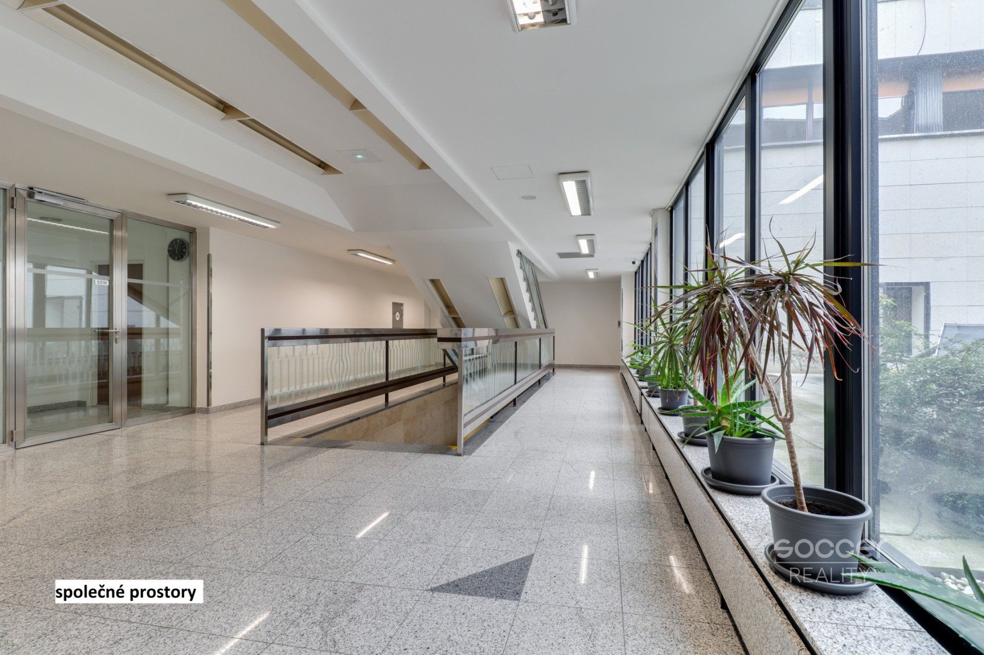 Pronájem komerčního prostoru 33 m² - foto 7