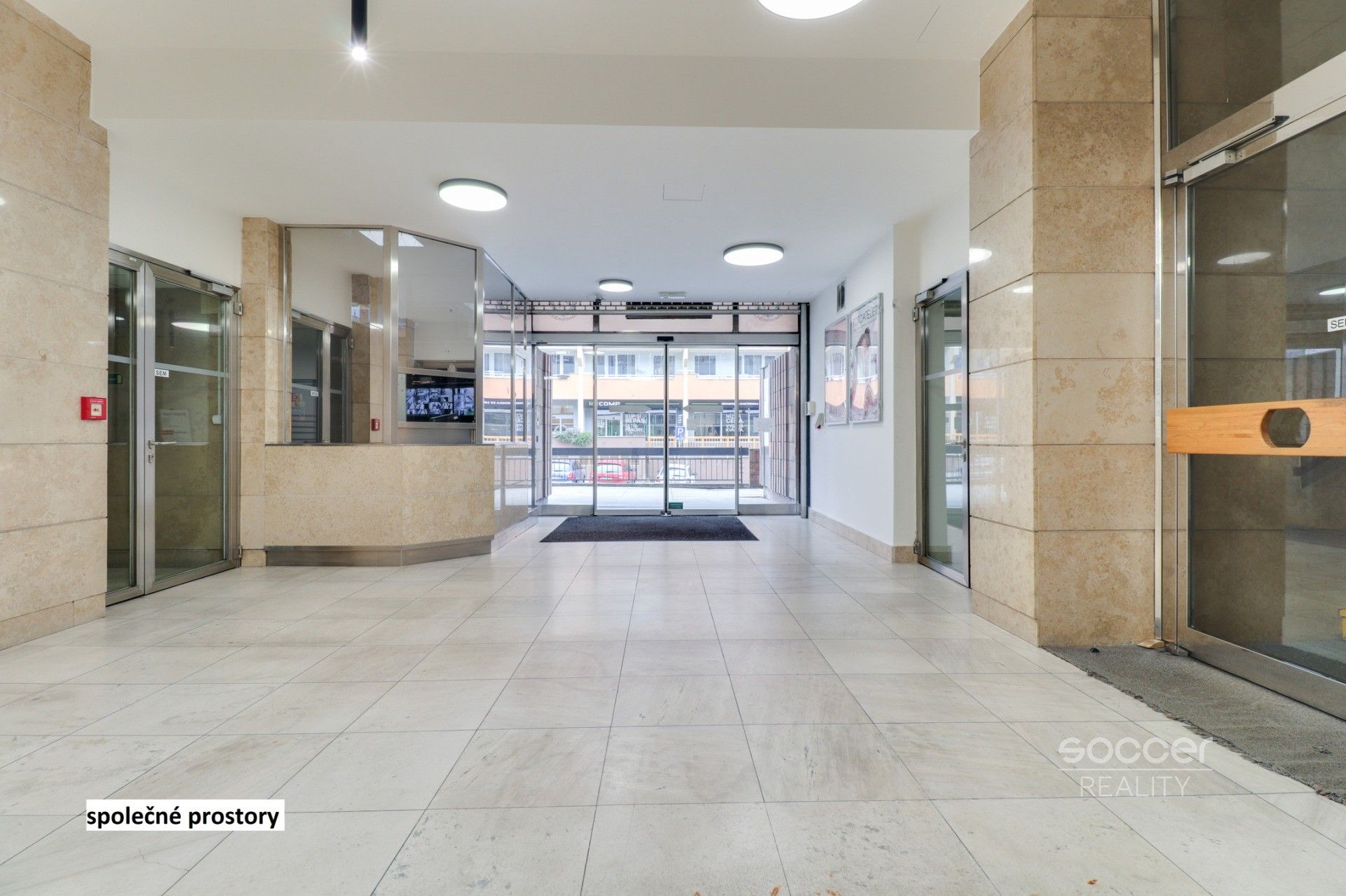 Pronájem komerčního prostoru 66 m² - foto 15