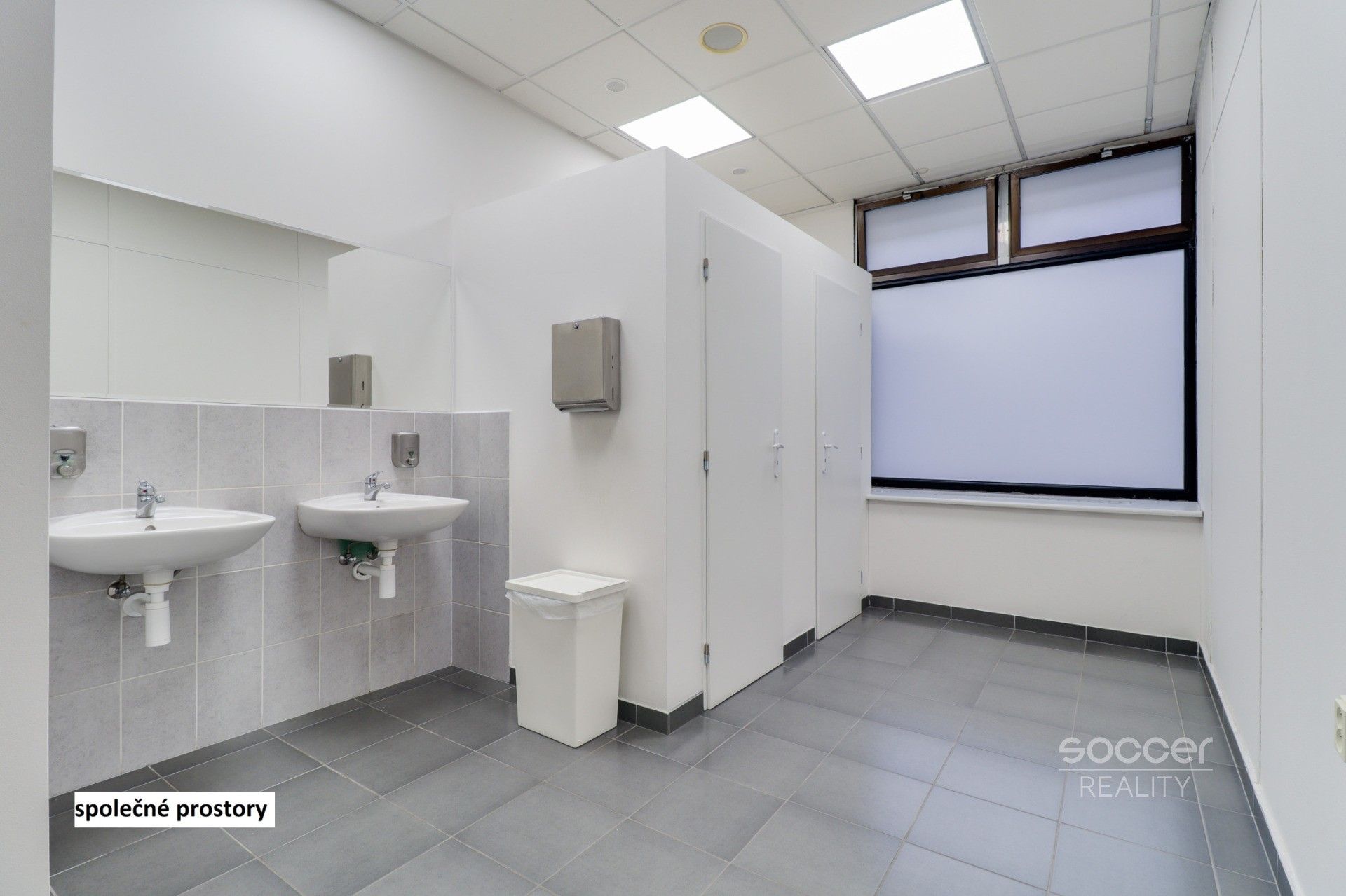 Pronájem komerčního prostoru 33 m² - foto 9