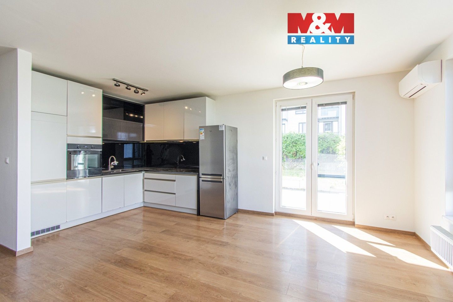 Prodej bytu 4+kk 105 m² - foto 1