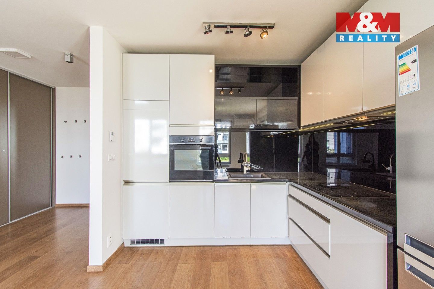 Prodej bytu 4+kk 105 m² - foto 2