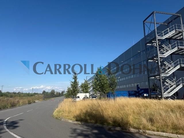 Pronájem komerčního prostoru 13500 m² - foto 9