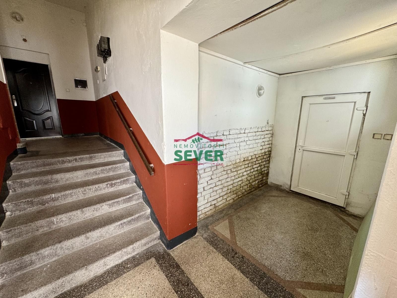 Prodej nemovitosti 450 m² - foto 3