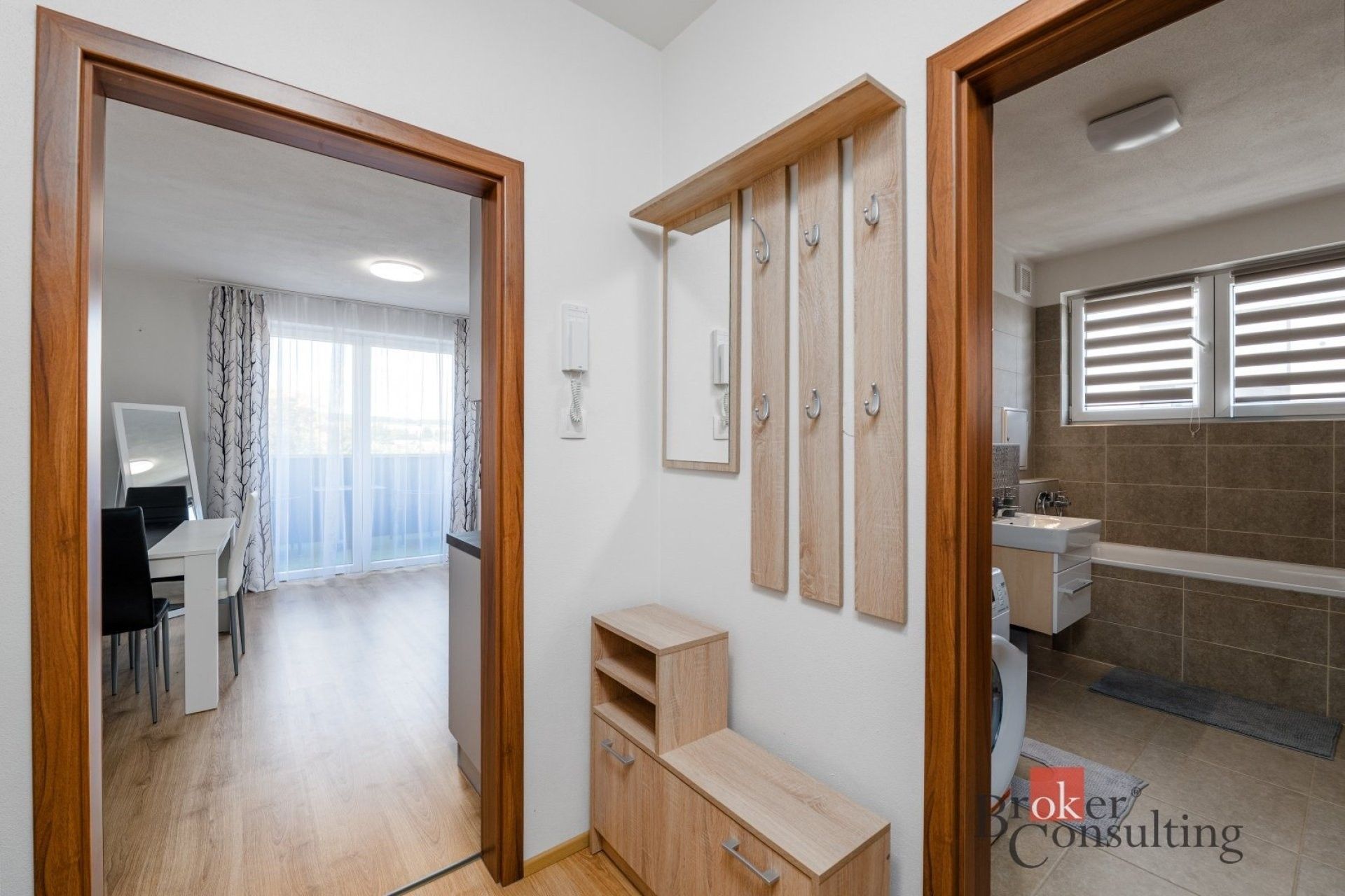 Pronájem bytu 1+kk 40 m² - foto 4