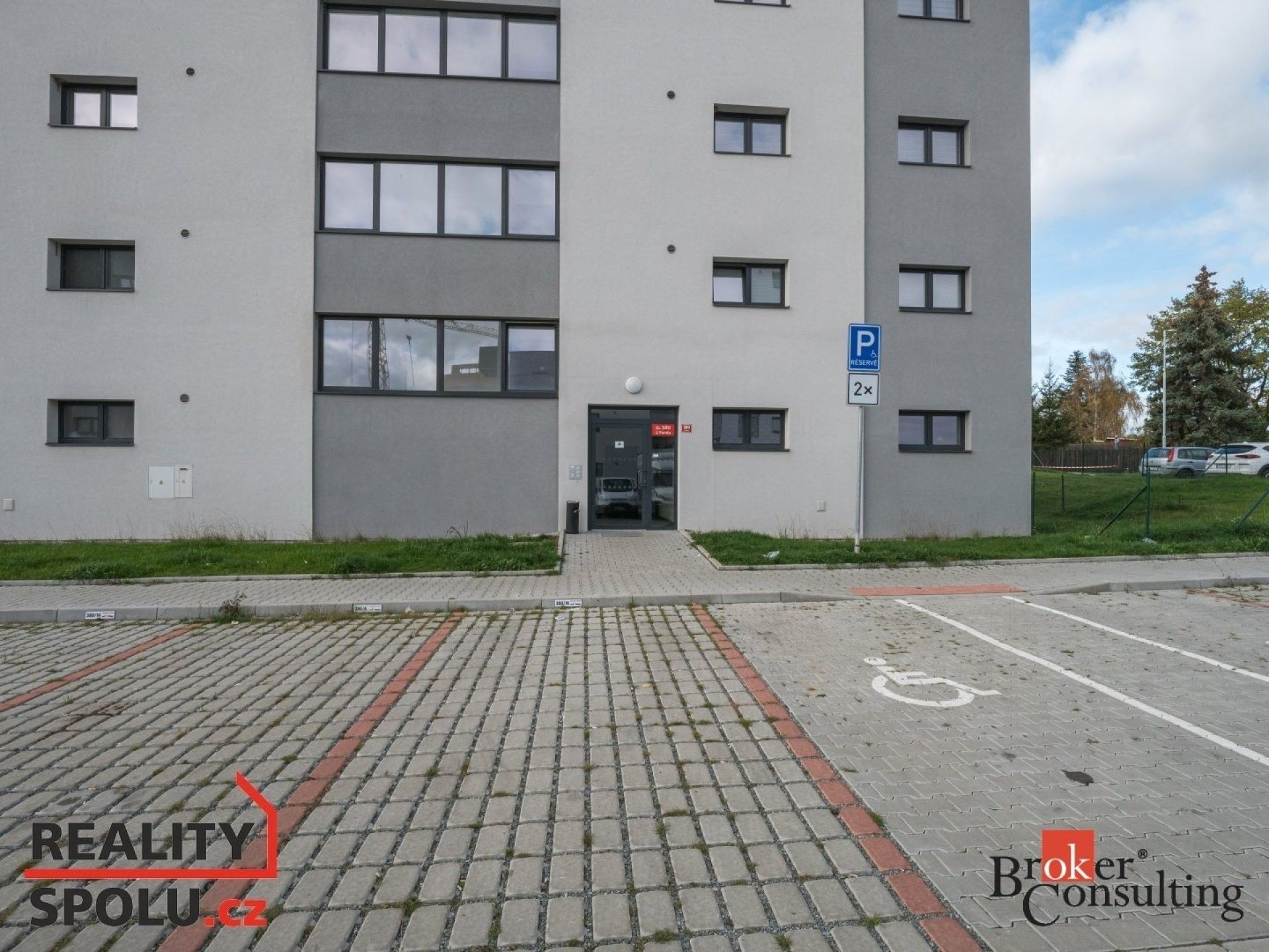 Pronájem bytu 1+kk 40 m² - foto 6