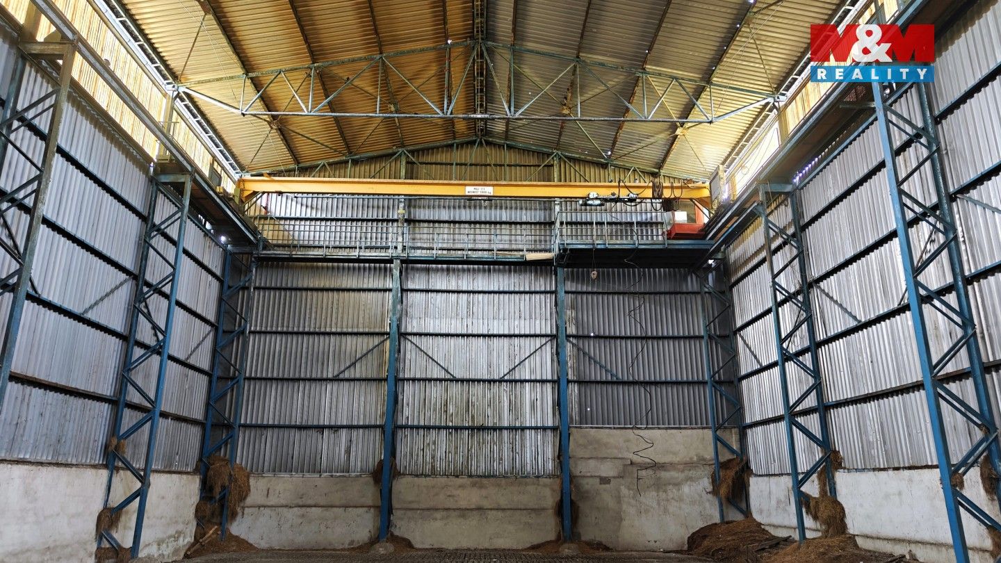 Pronájem komerčního prostoru 1071 m² - foto 5