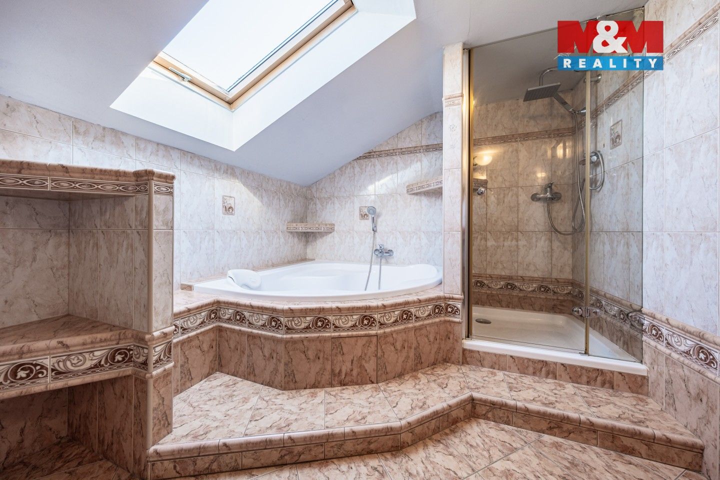 Prodej domu 370 m² - foto 23