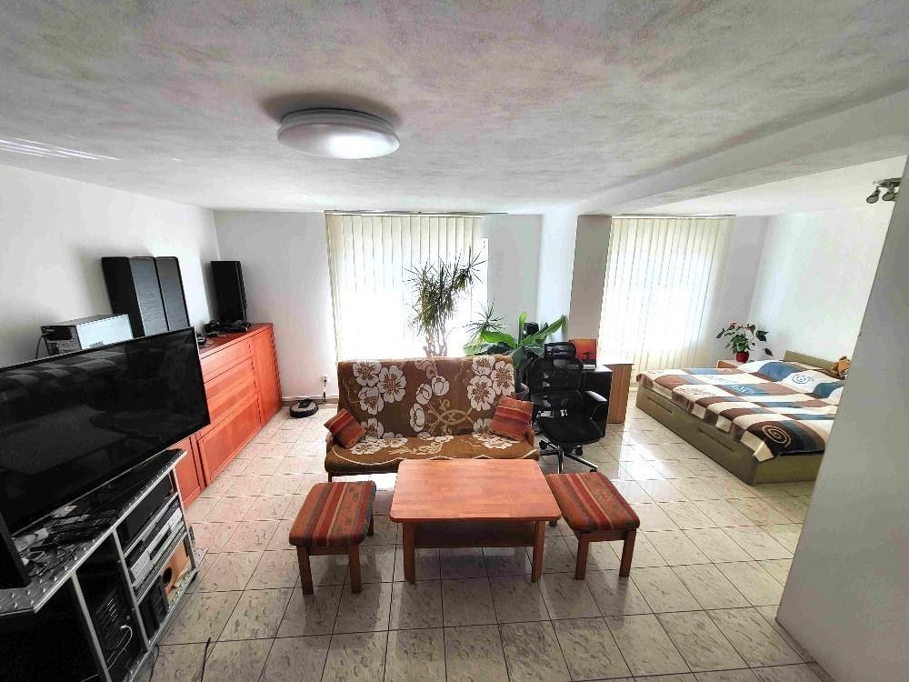 Pronájem nemovitosti 160 m² - foto 37