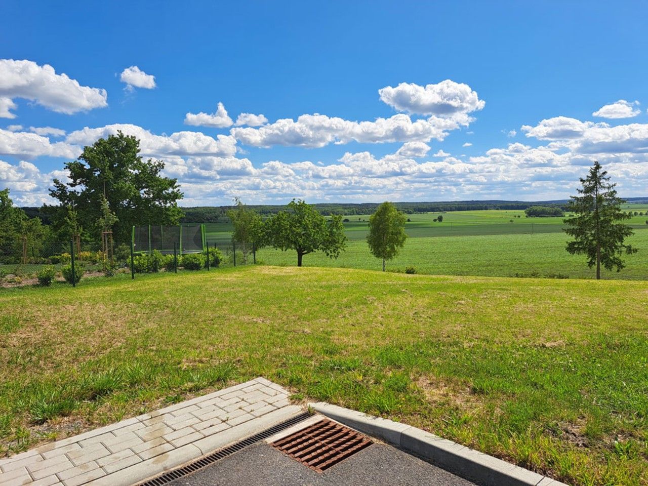 Prodej pozemku 1227 m² - foto 1