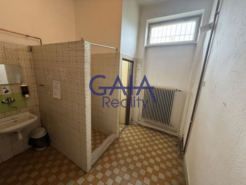 Prodej komerčního prostoru 268 m² - foto 5