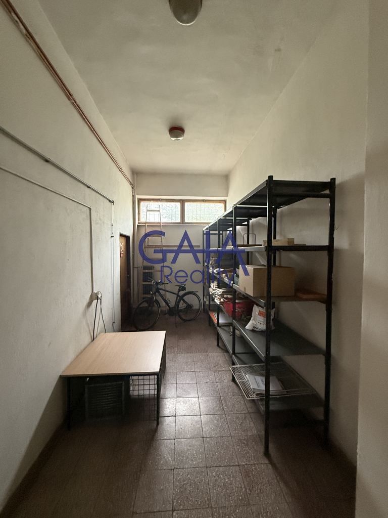Prodej komerčního prostoru 268 m² - foto 7