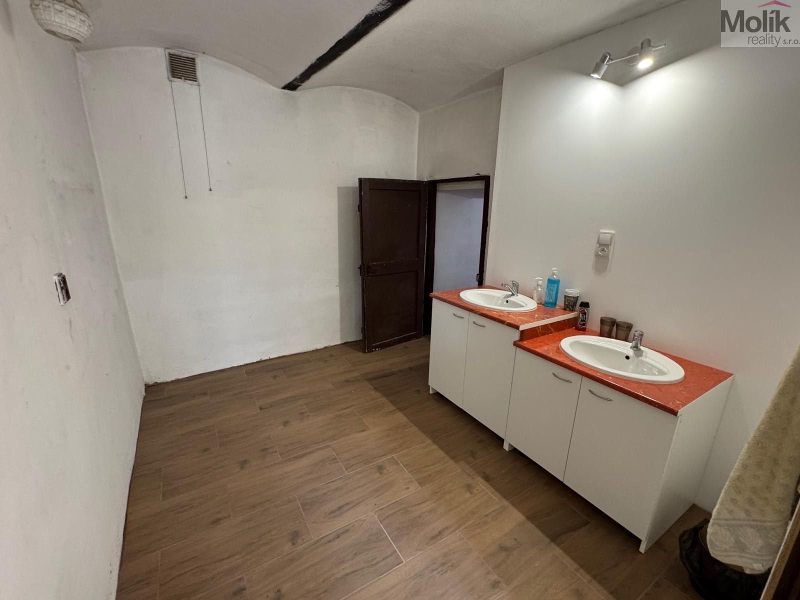 Prodej domu 300 m² - foto 19