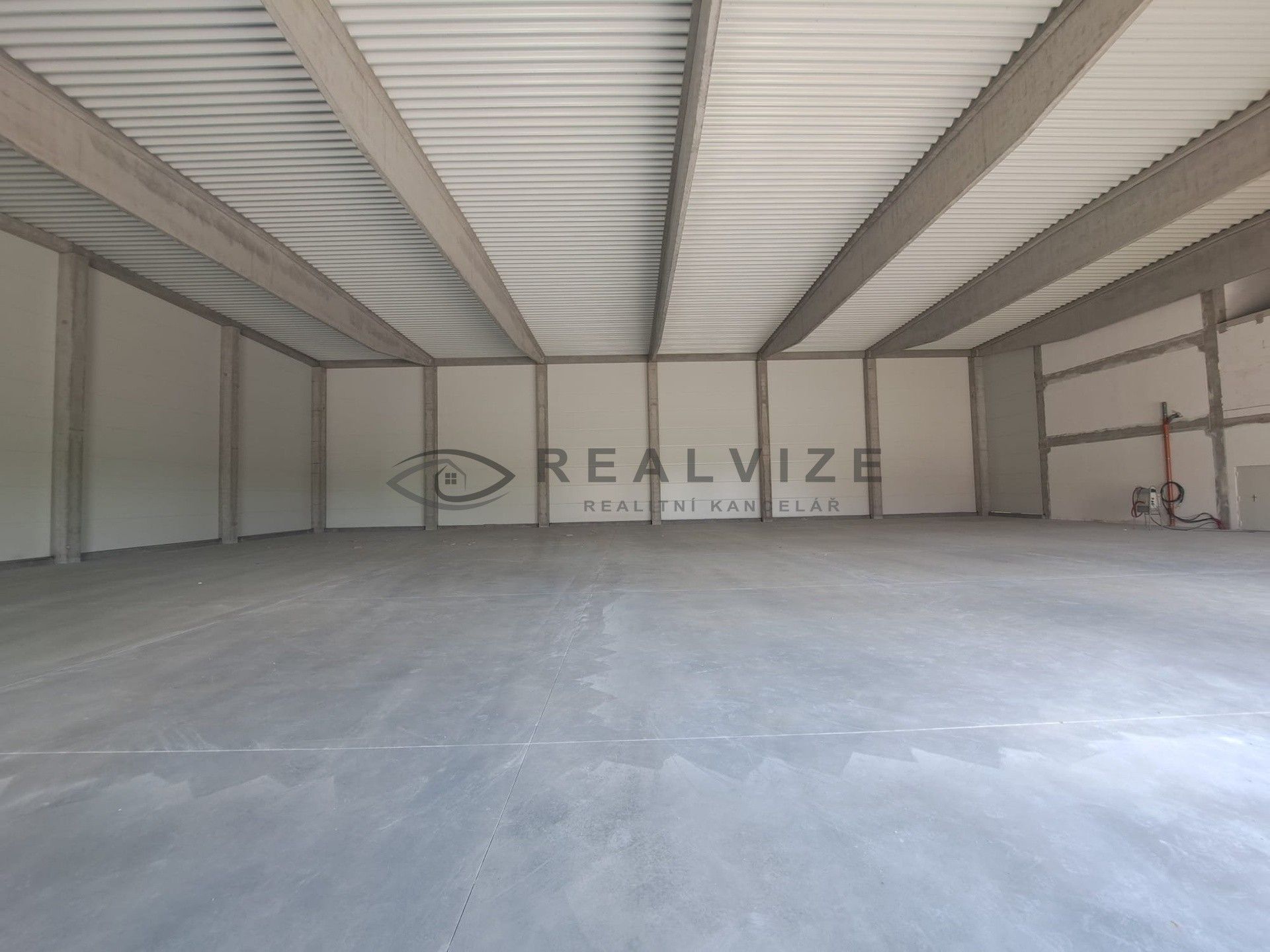Pronájem komerčního prostoru 456 m² - foto 1