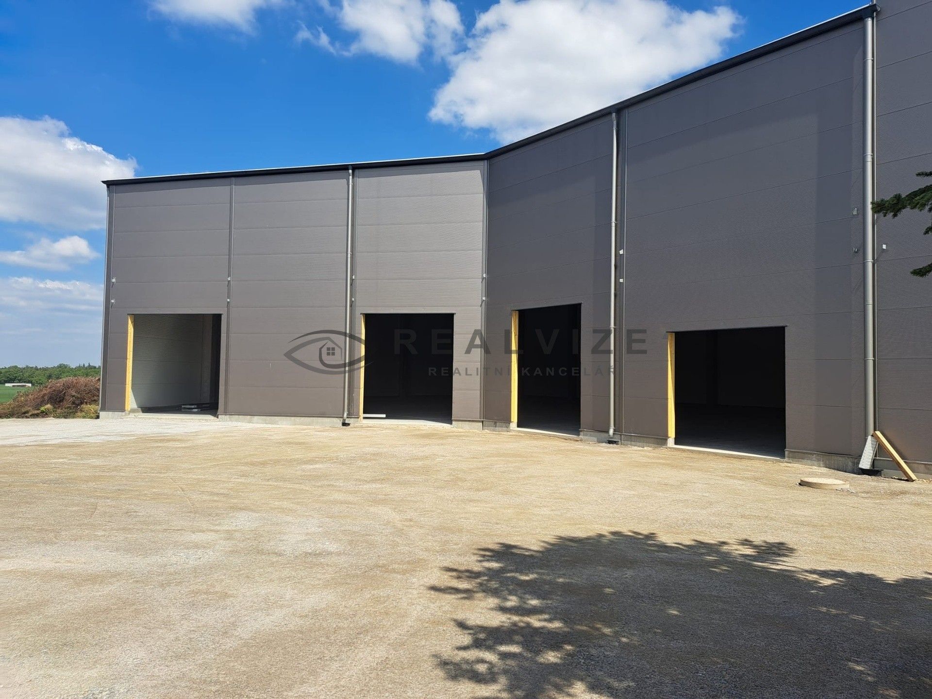 Pronájem komerčního prostoru 456 m² - foto 6