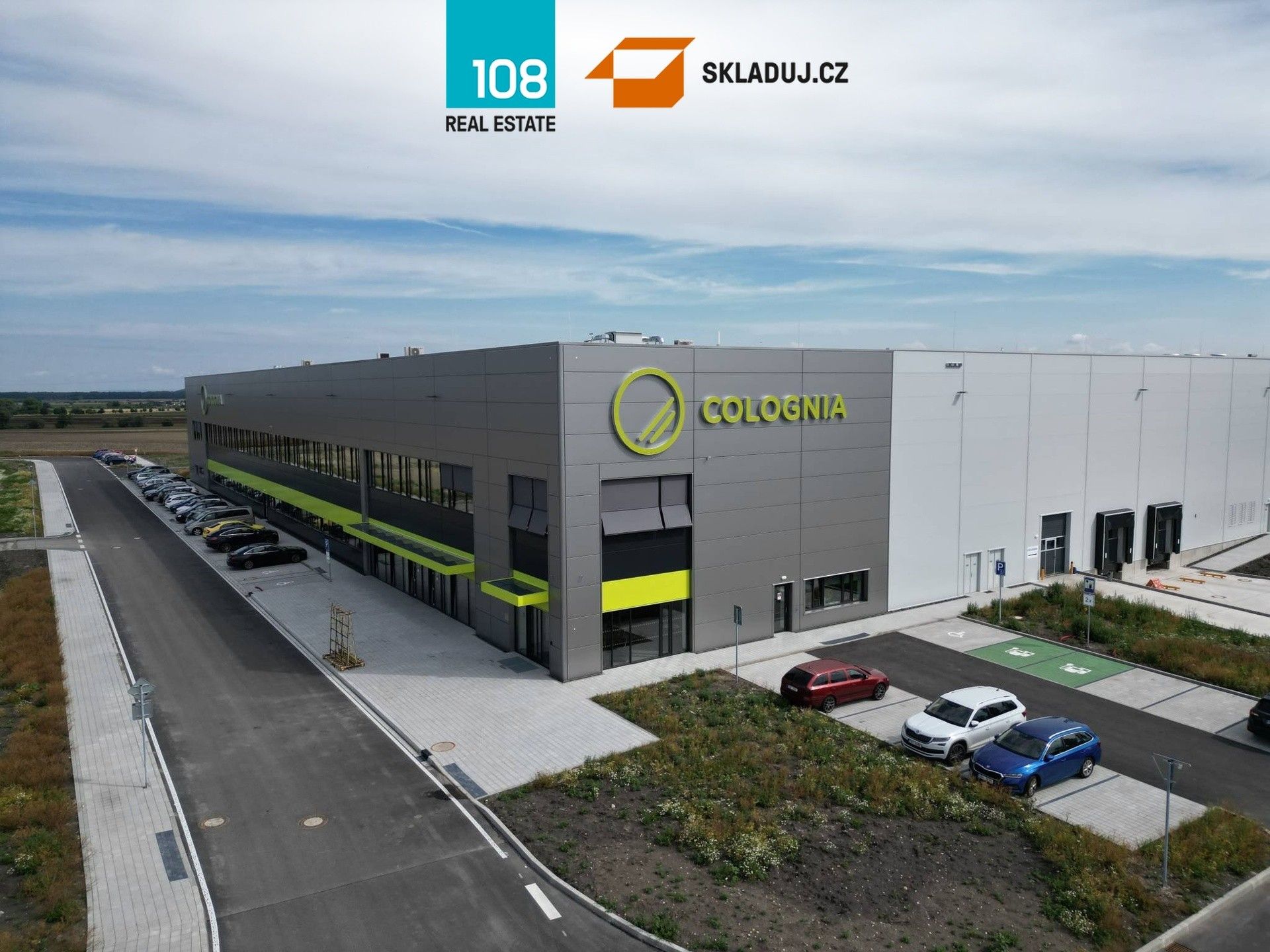 Pronájem komerčního prostoru 15000 m² - foto 1