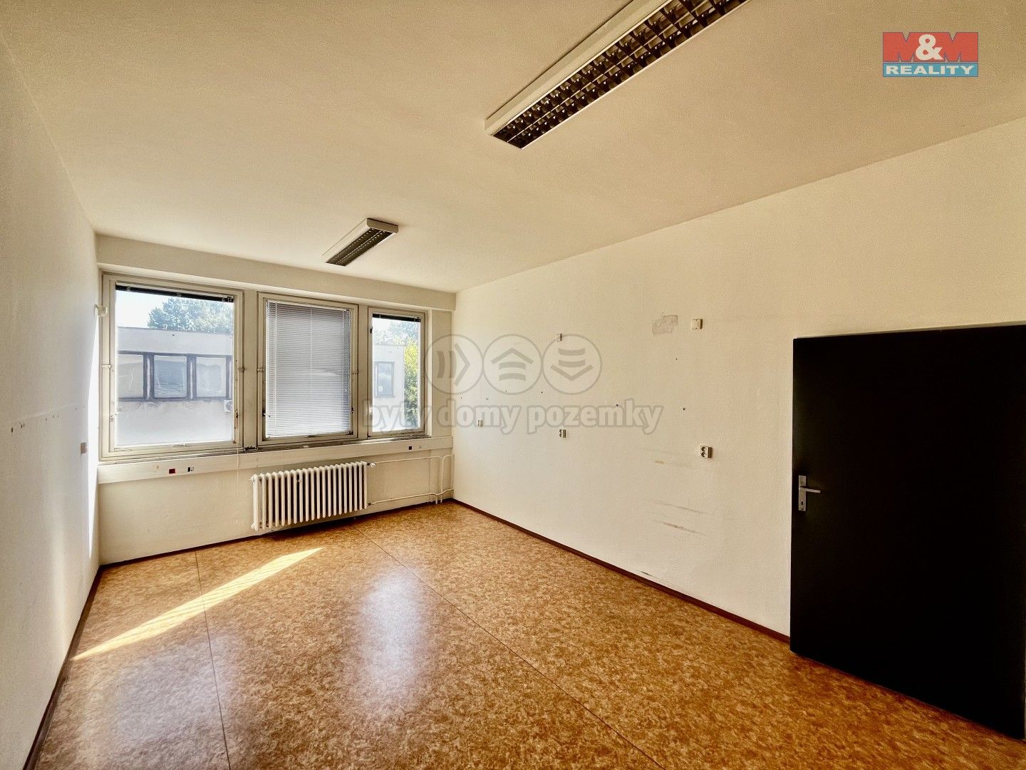 Pronájem komerčního prostoru 109 m² - foto 2