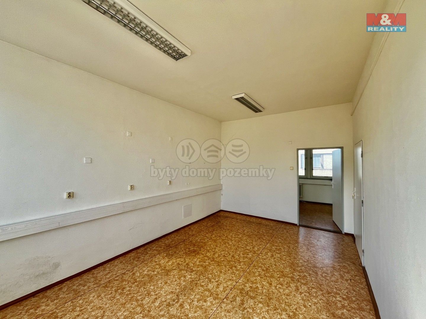 Pronájem komerčního prostoru 109 m² - foto 8