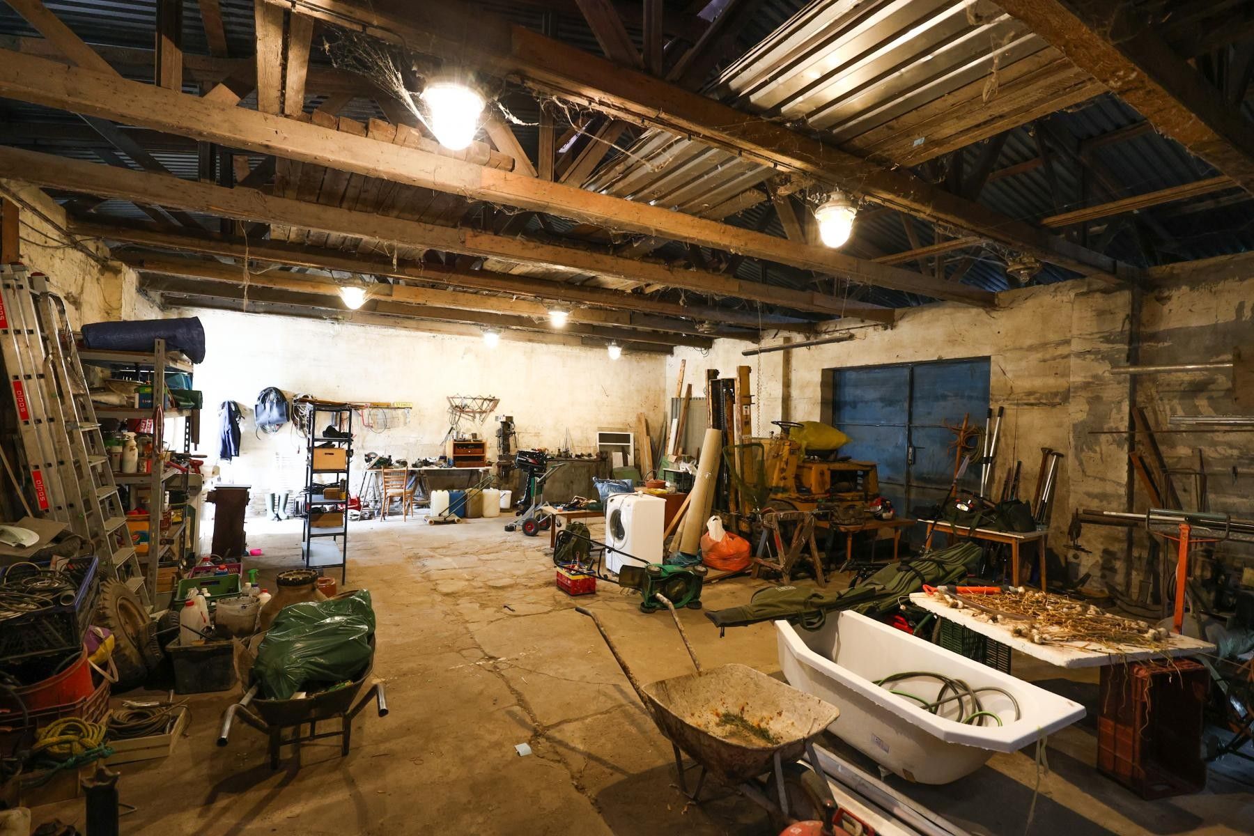 Prodej komerčního prostoru 853 m² - foto 14