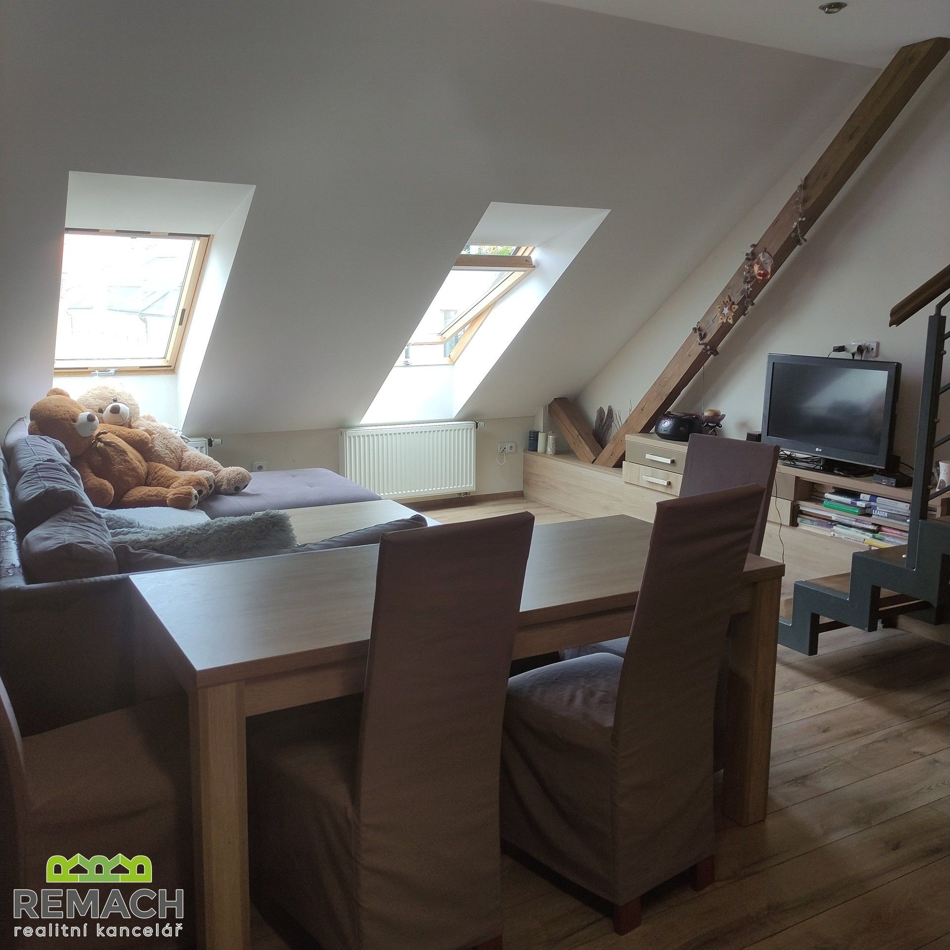 Pronájem bytu 3+kk 86 m² - foto 4